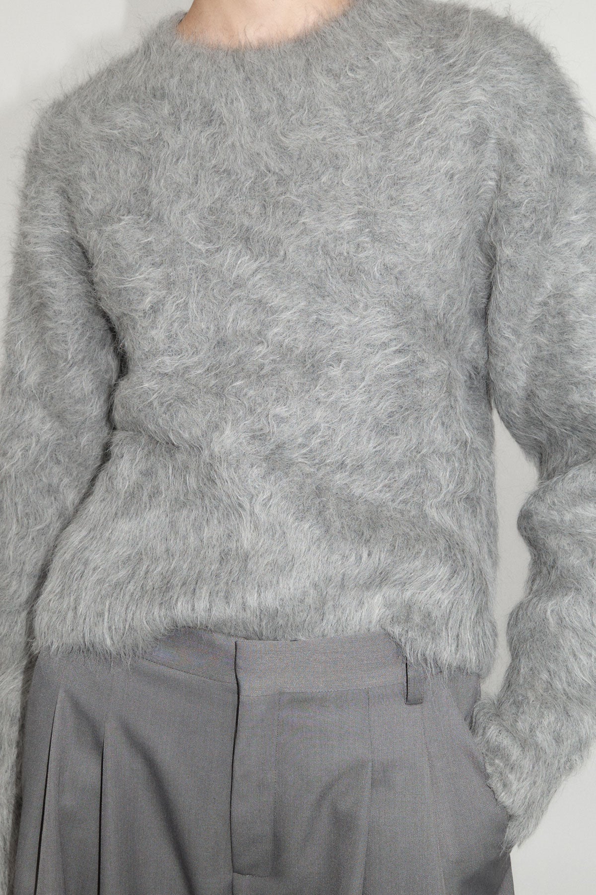 ALPACA SWEATER SOFT GREY