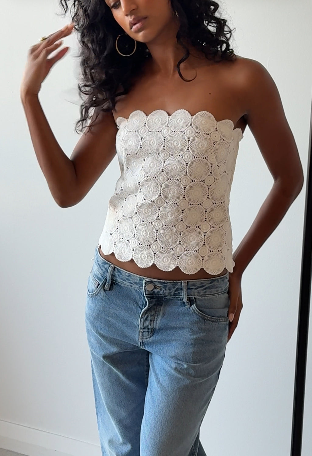 DOILY TOP WHITE - ST.AGNI