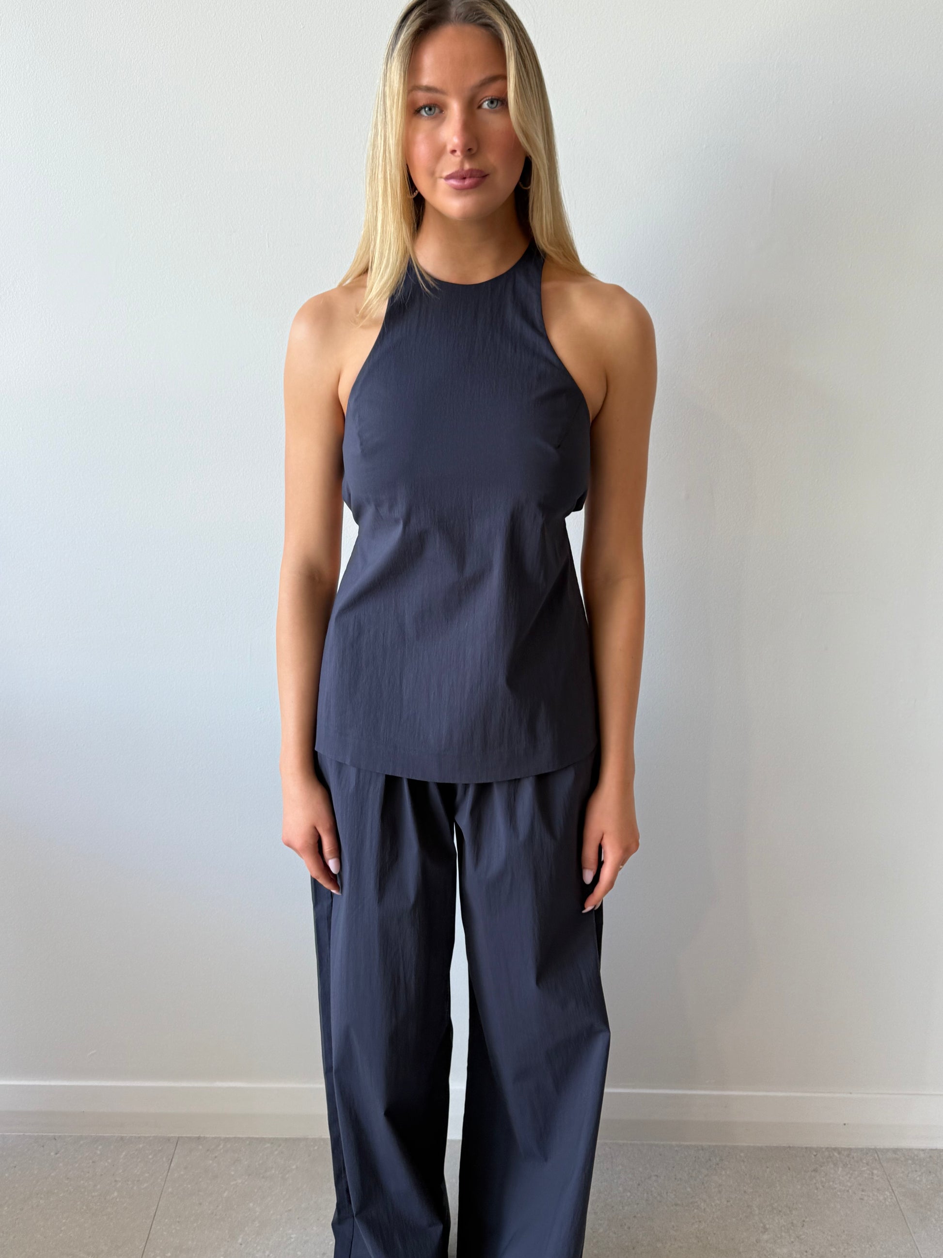 RACERBACK TOP DARK INK