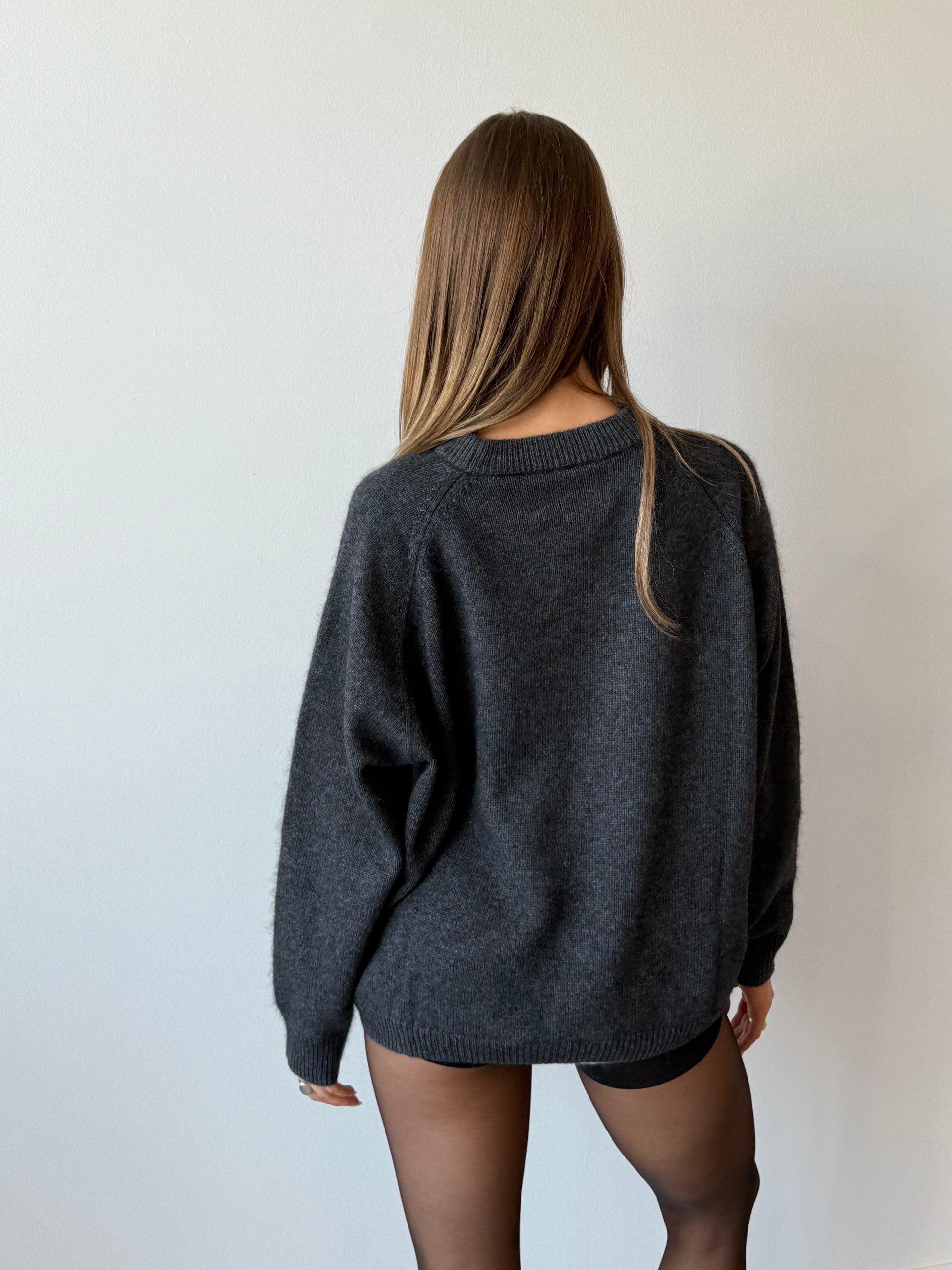 STELLA CREW NECK CHARCOAL