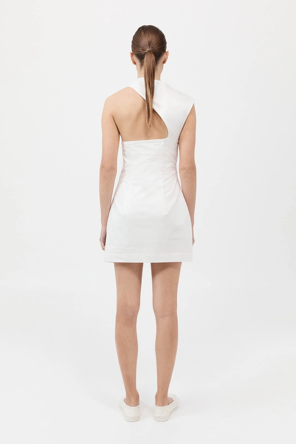 ASYMMETRIC TUCK MINI DRESS WHITE