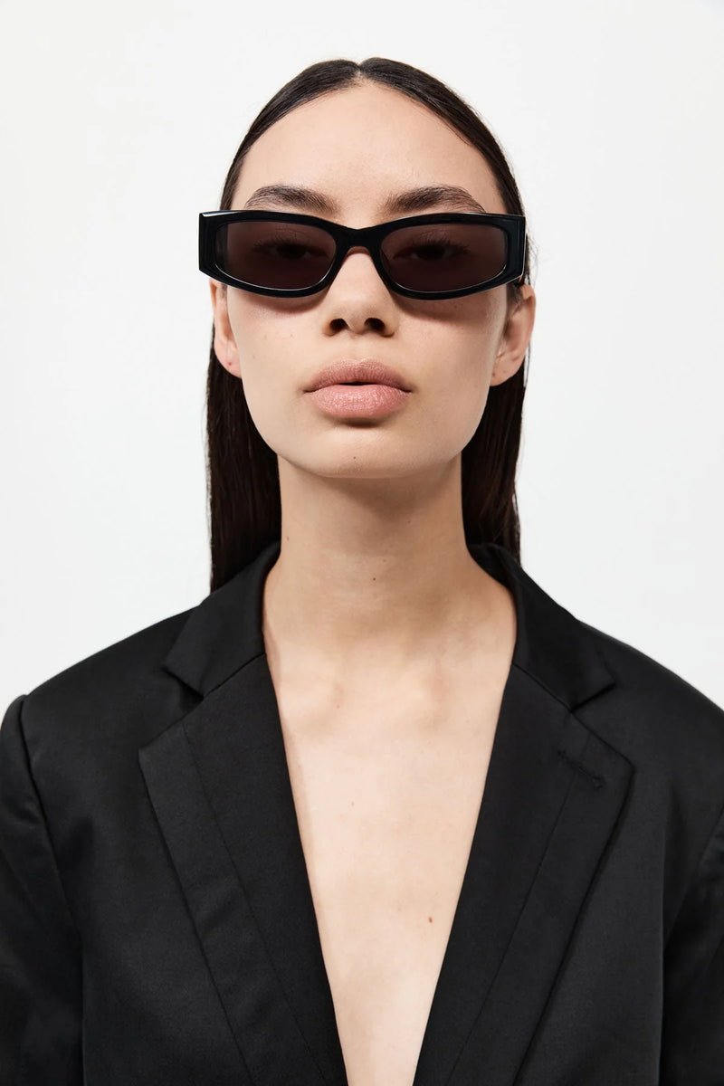 EVERYDAY RECTANGLE SUNGLASSES BLACK - ST.AGNI