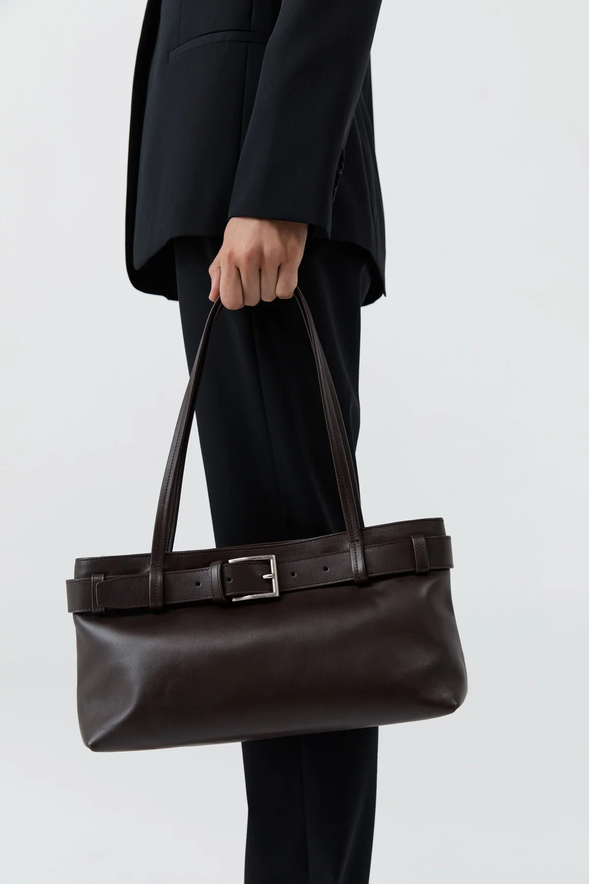 BELT DETAIL BAGUETTE COFFEE