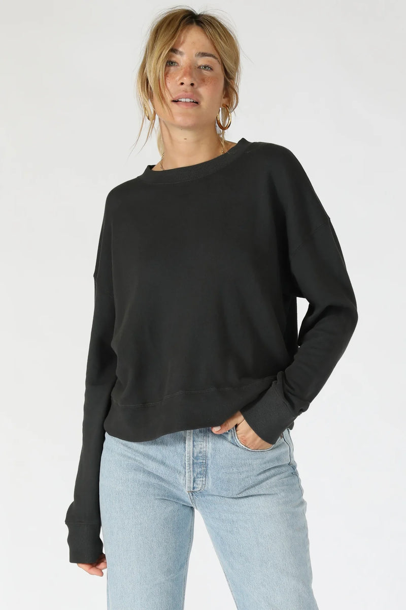 TYLER PULLOVER SWEATSHIRT BLACK - PERFECT WHITE TEE