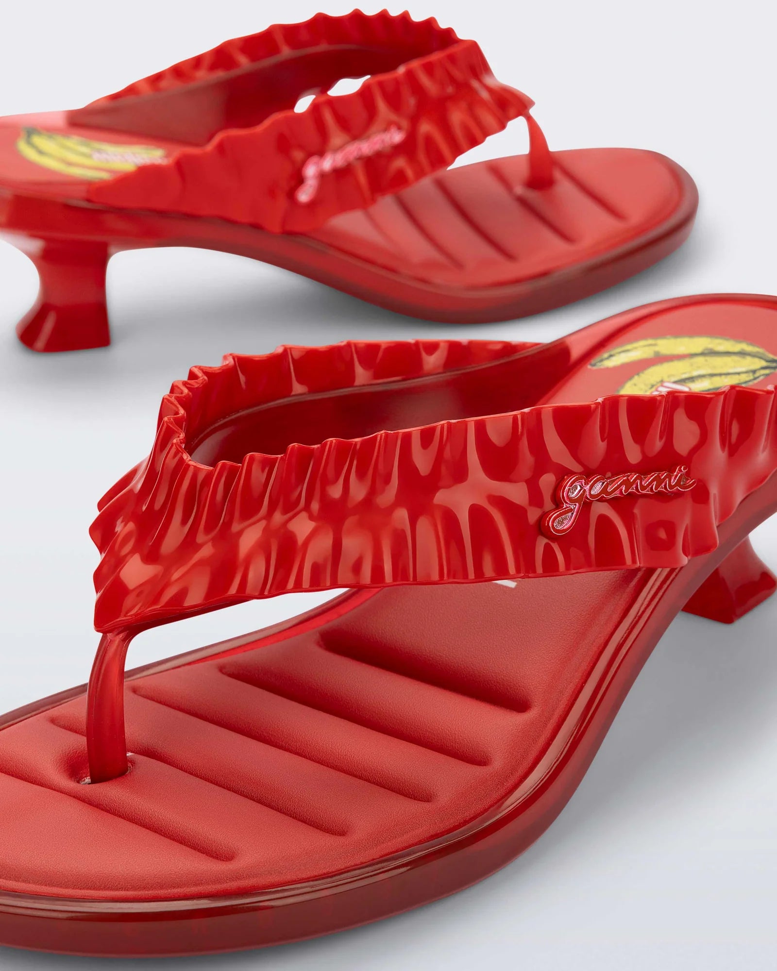 MELISSA X GANNI THONG KITTEN HEEL RED