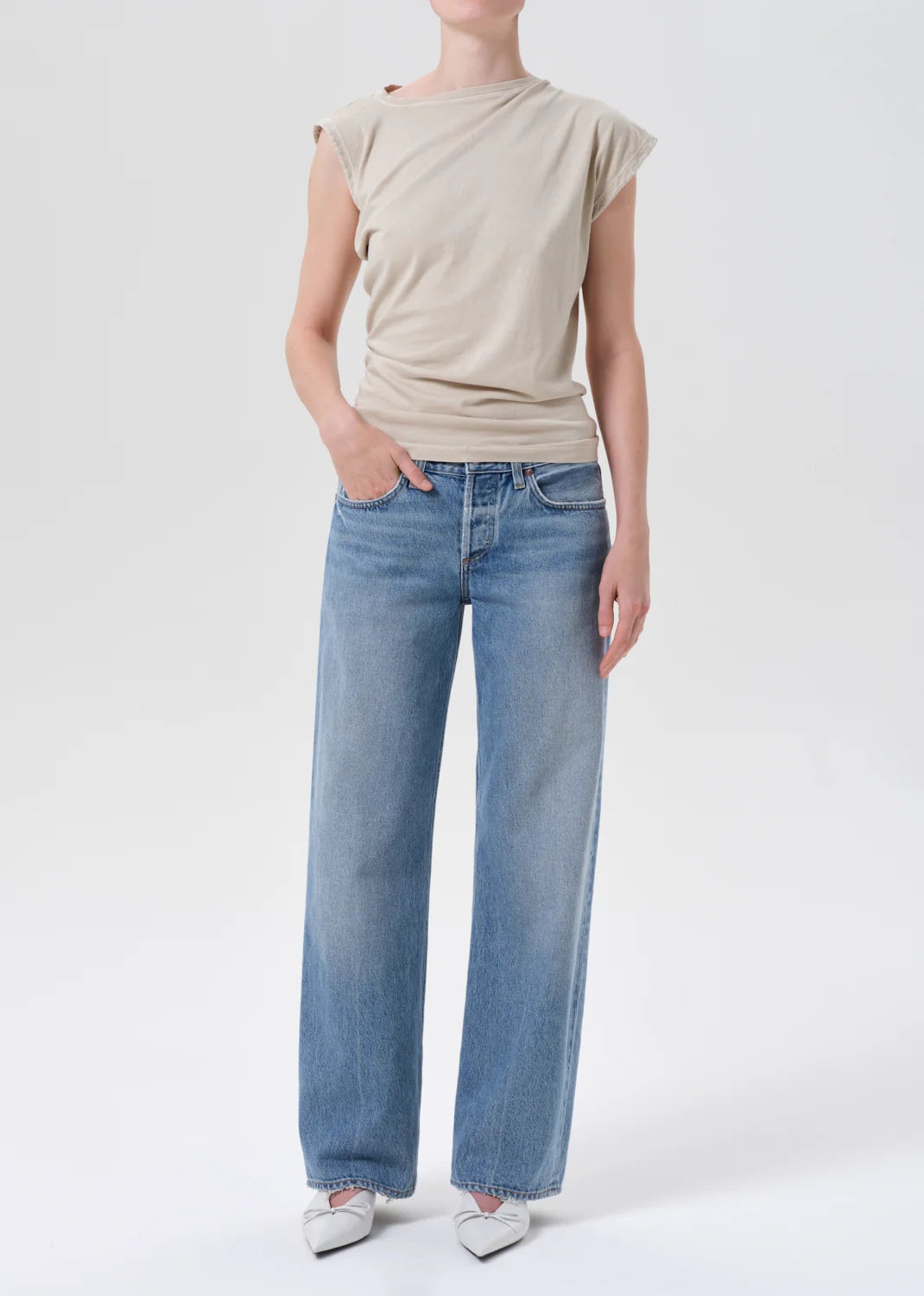 LOW RISE LOOSE JEAN