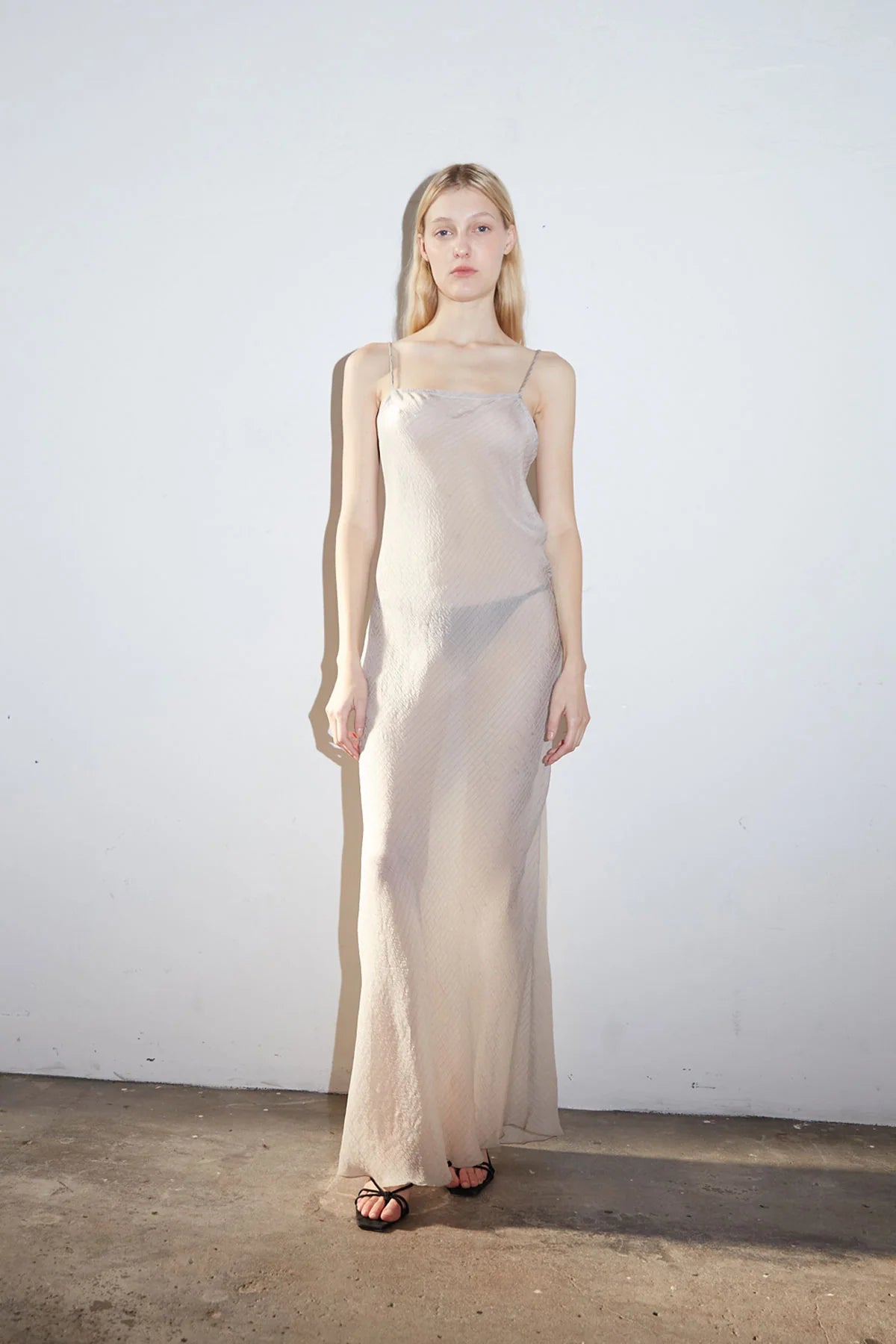 ABSTRACT DRESS CLOUD