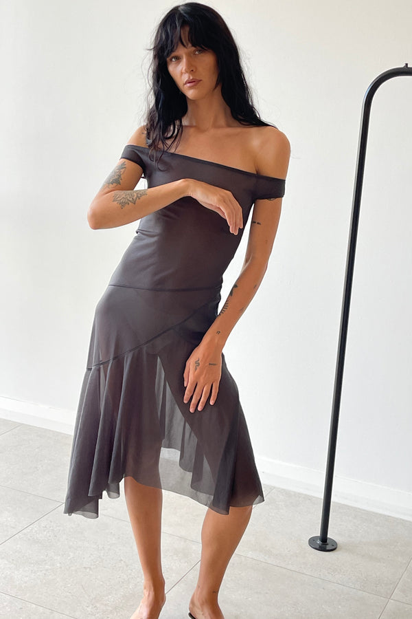 HAILEY OFF SHOULDER DRESS DARK GREY - DEMODEMODE