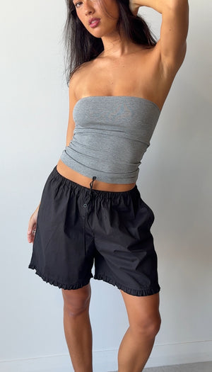 FLOUNCE SHORT BLACK
