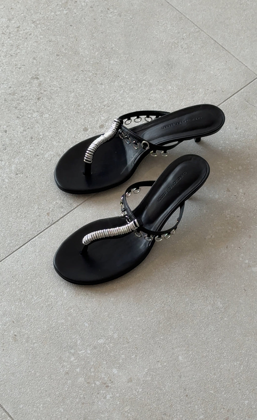 PIERCED KITTEN HEEL BLACK