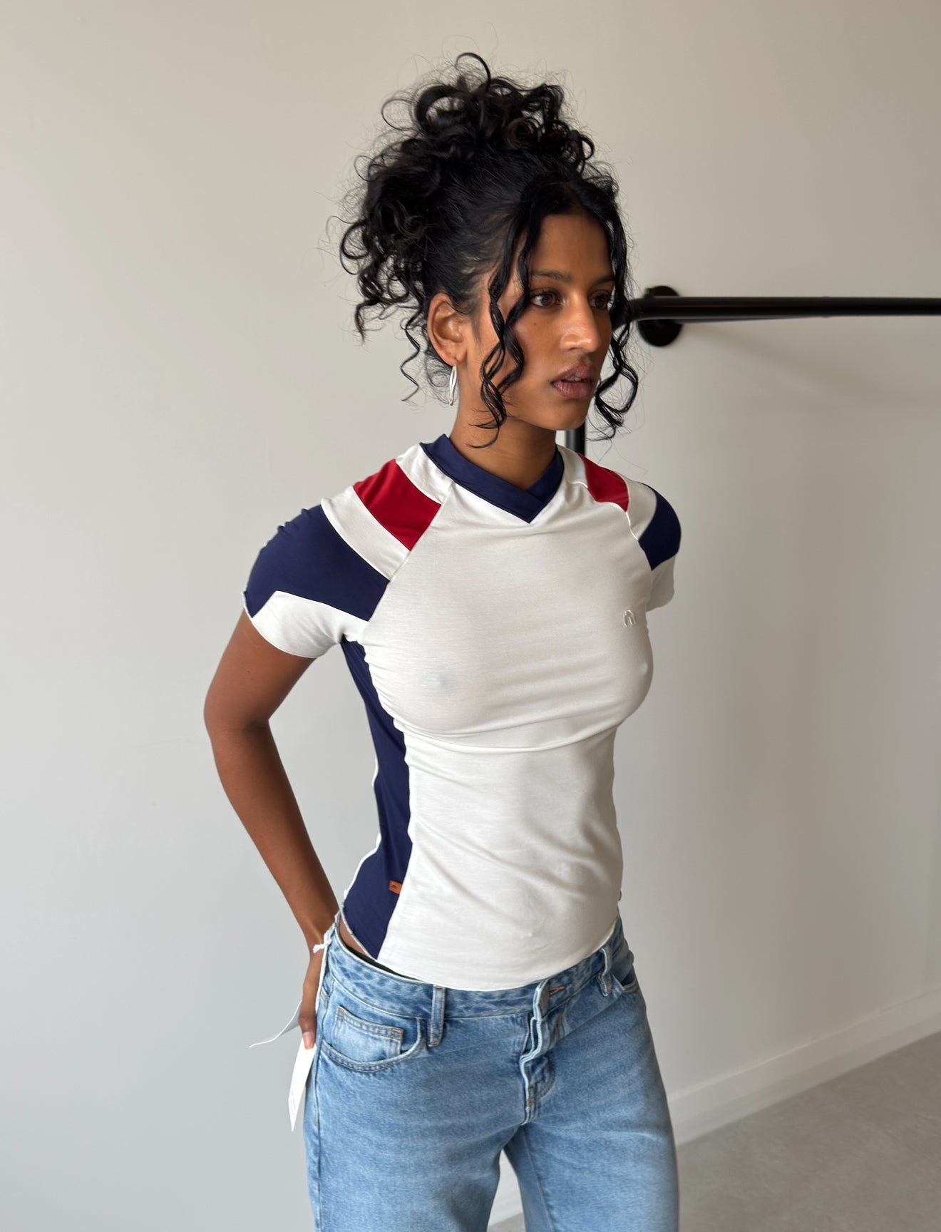 MEL TEE WHITE NAVY RED