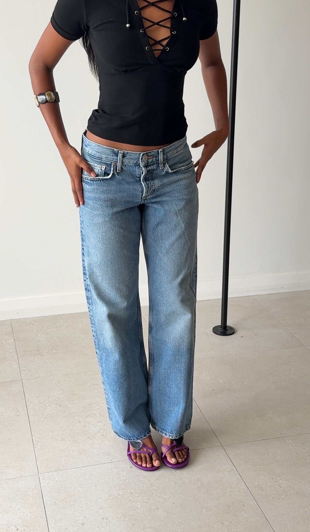 LOW RISE LOOSE JEAN