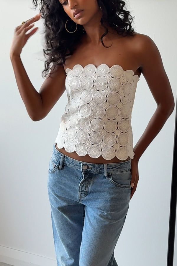 DOILY TOP WHITE - ST.AGNI