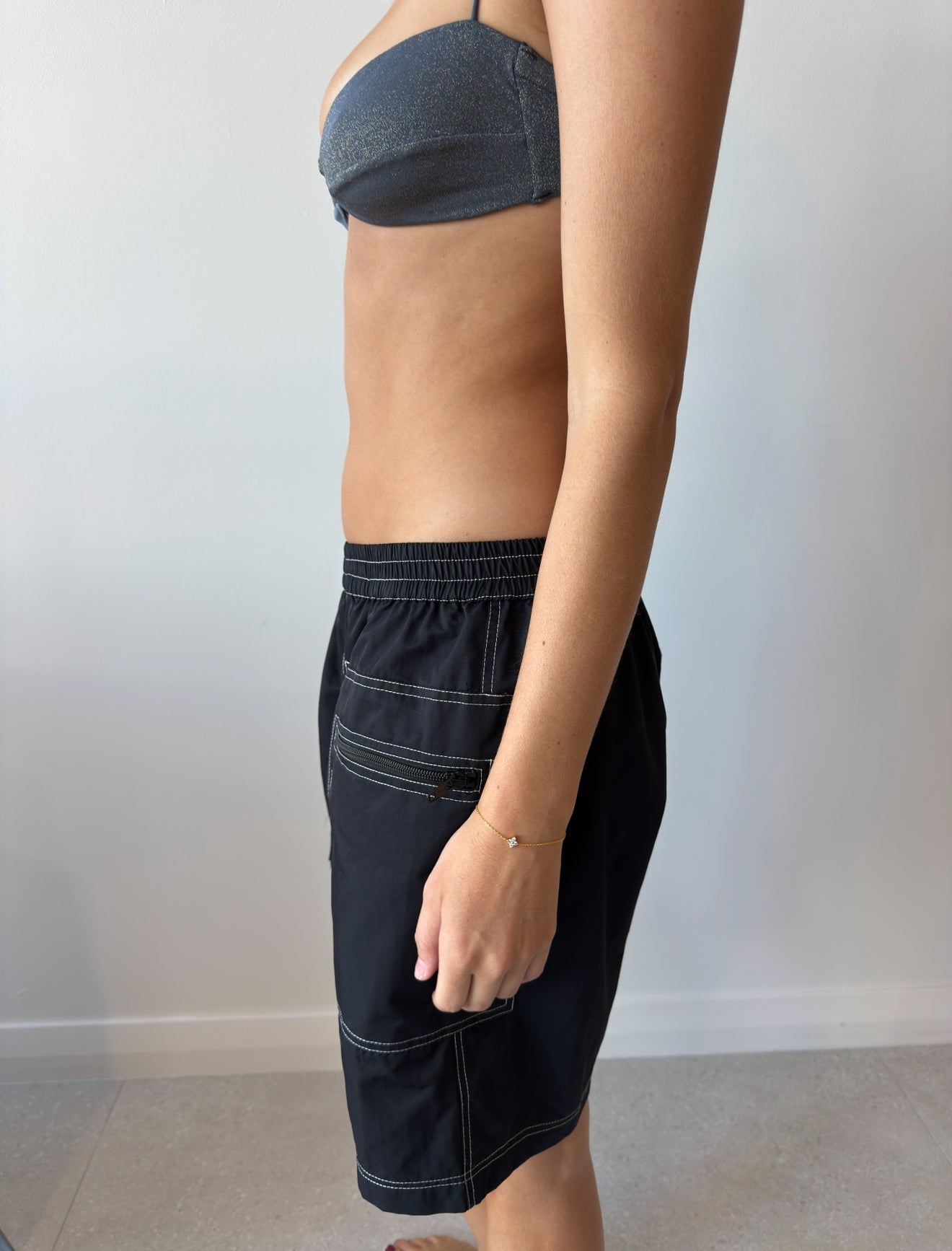 QUIQUE SHORTS BLACK