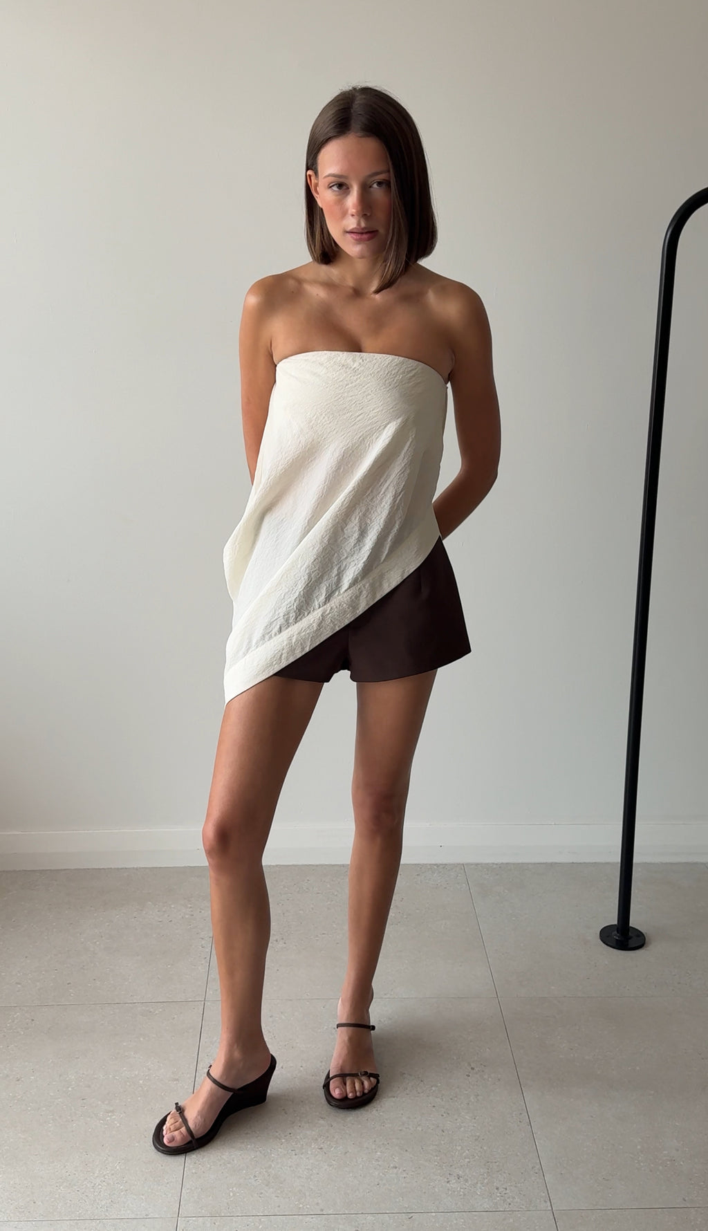 CLOUD ASYMM DRAPE TOP OFF WHITE