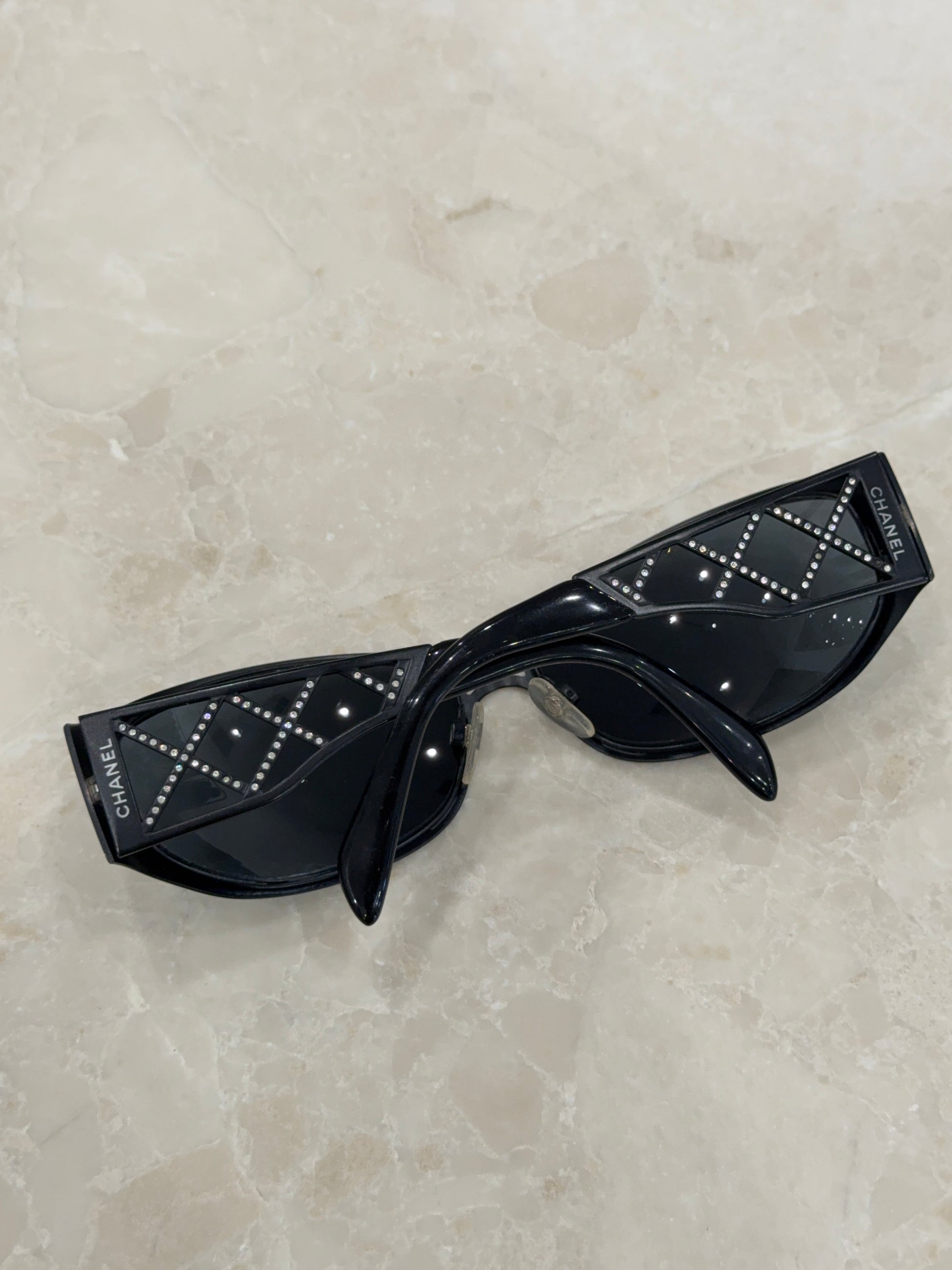 CHANEL SUNGLASSES BLACK