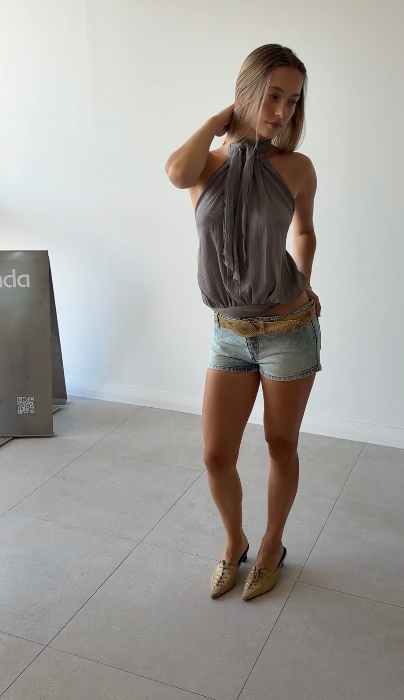 FLOR SHORTS WASHED BLUE