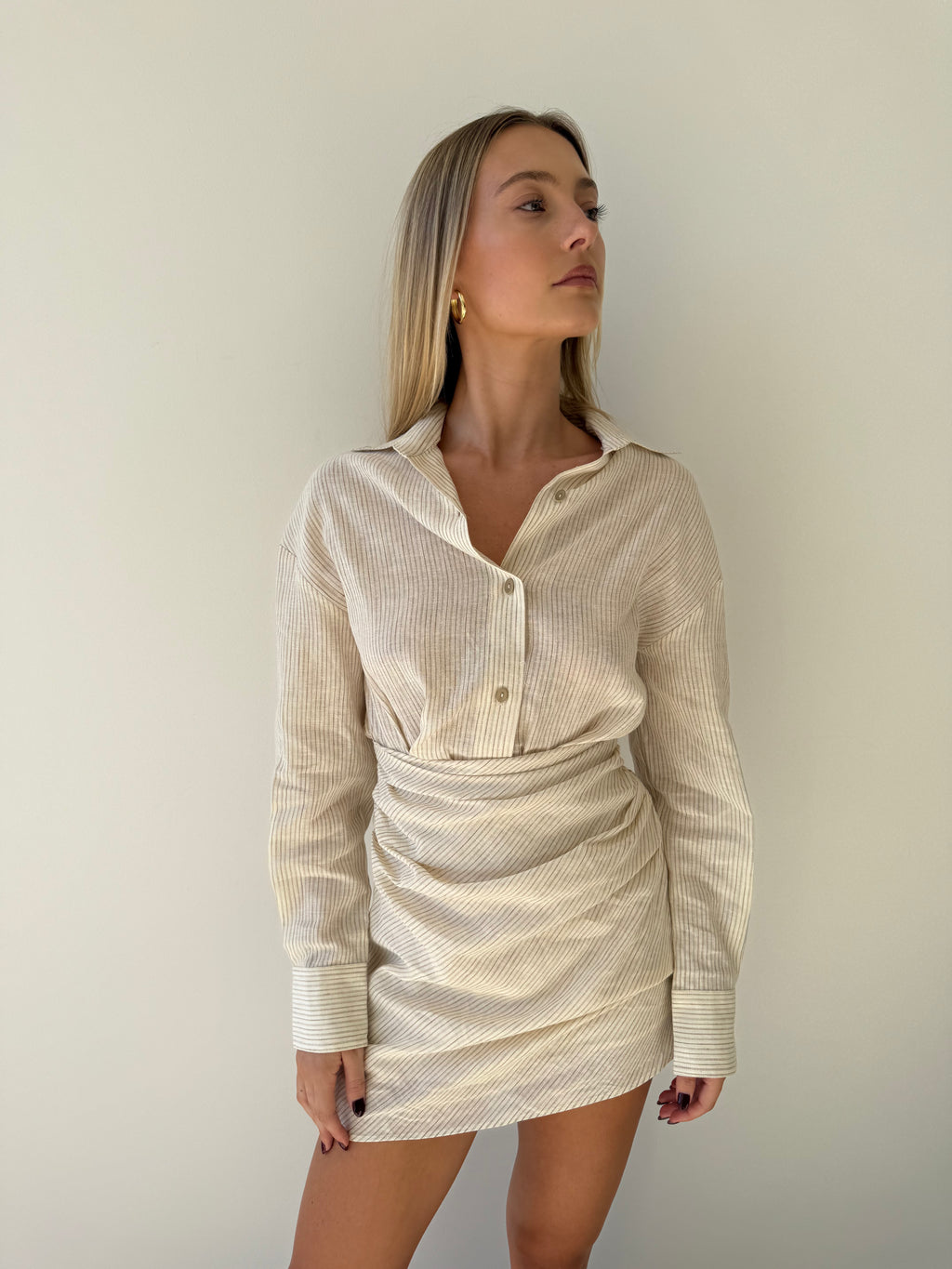 LARIA MINI DRESS BEIGE PINSTRIPE