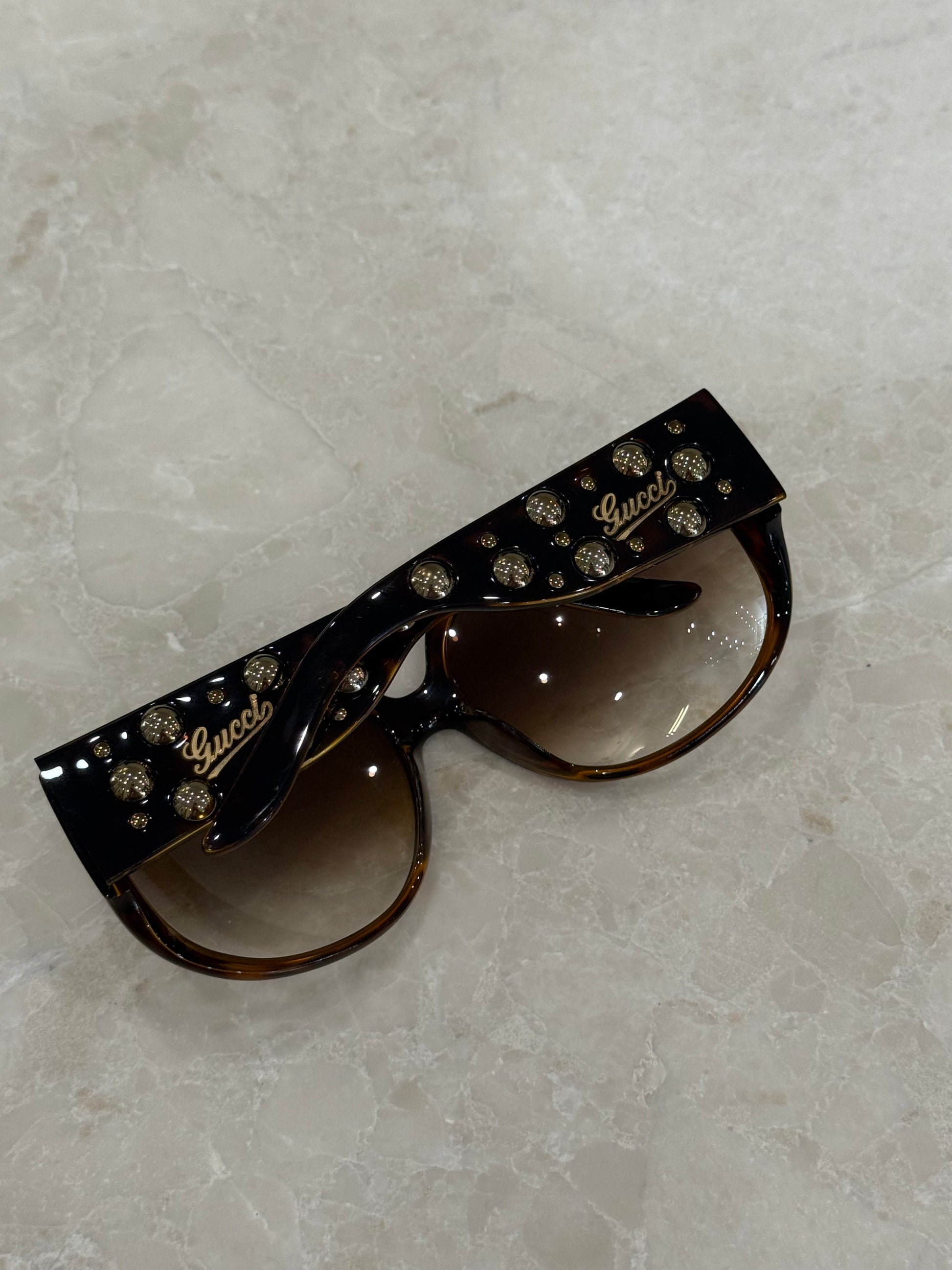 GUCCI SUNGLASSES BROWN STUD