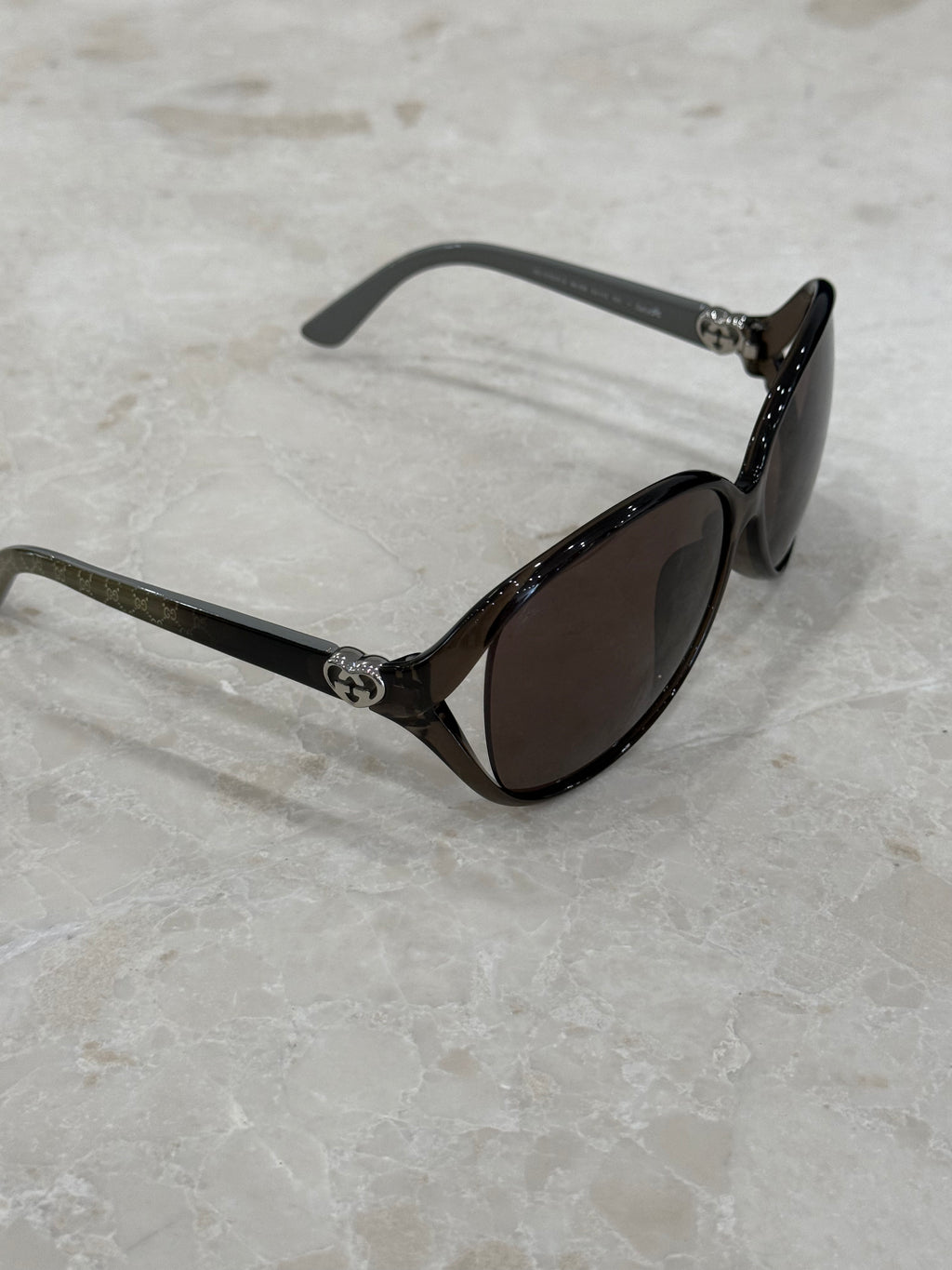 GUCCI SUNGLASSES GREEN