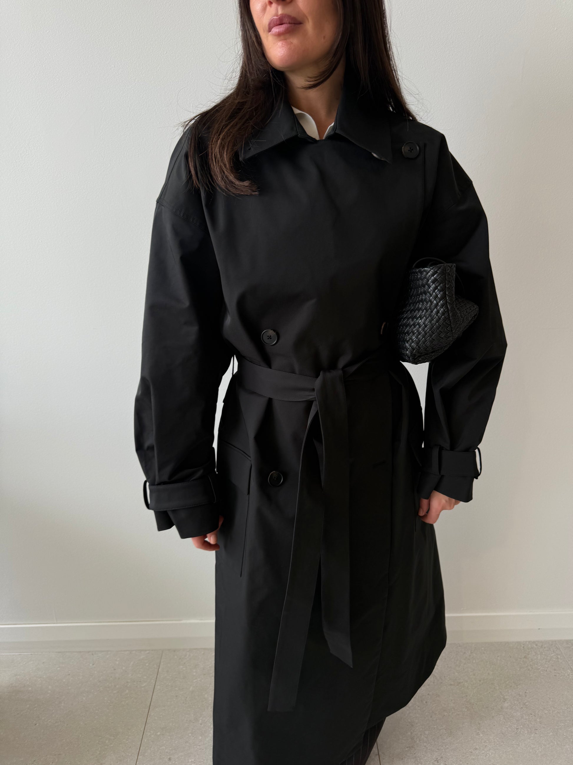 NEMESIA TRENCH BLACK