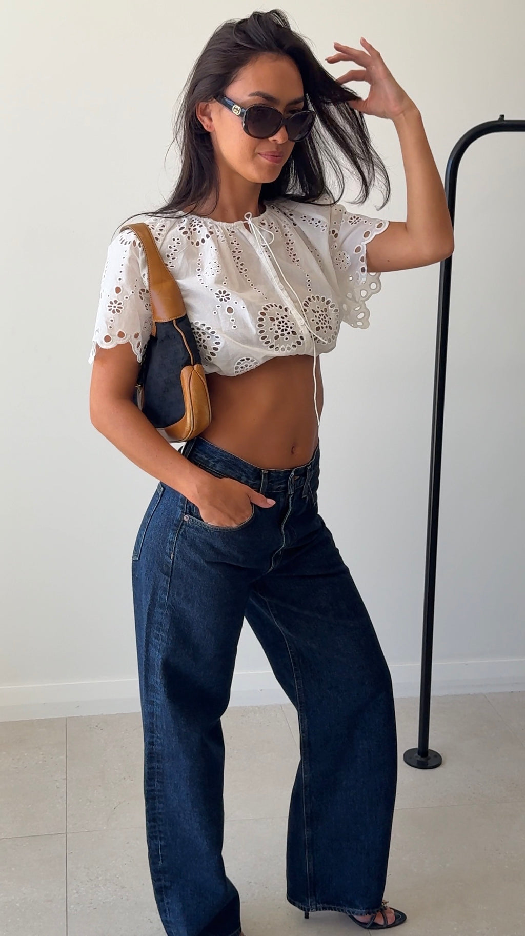 LOW CURVE JEAN PENDULUM