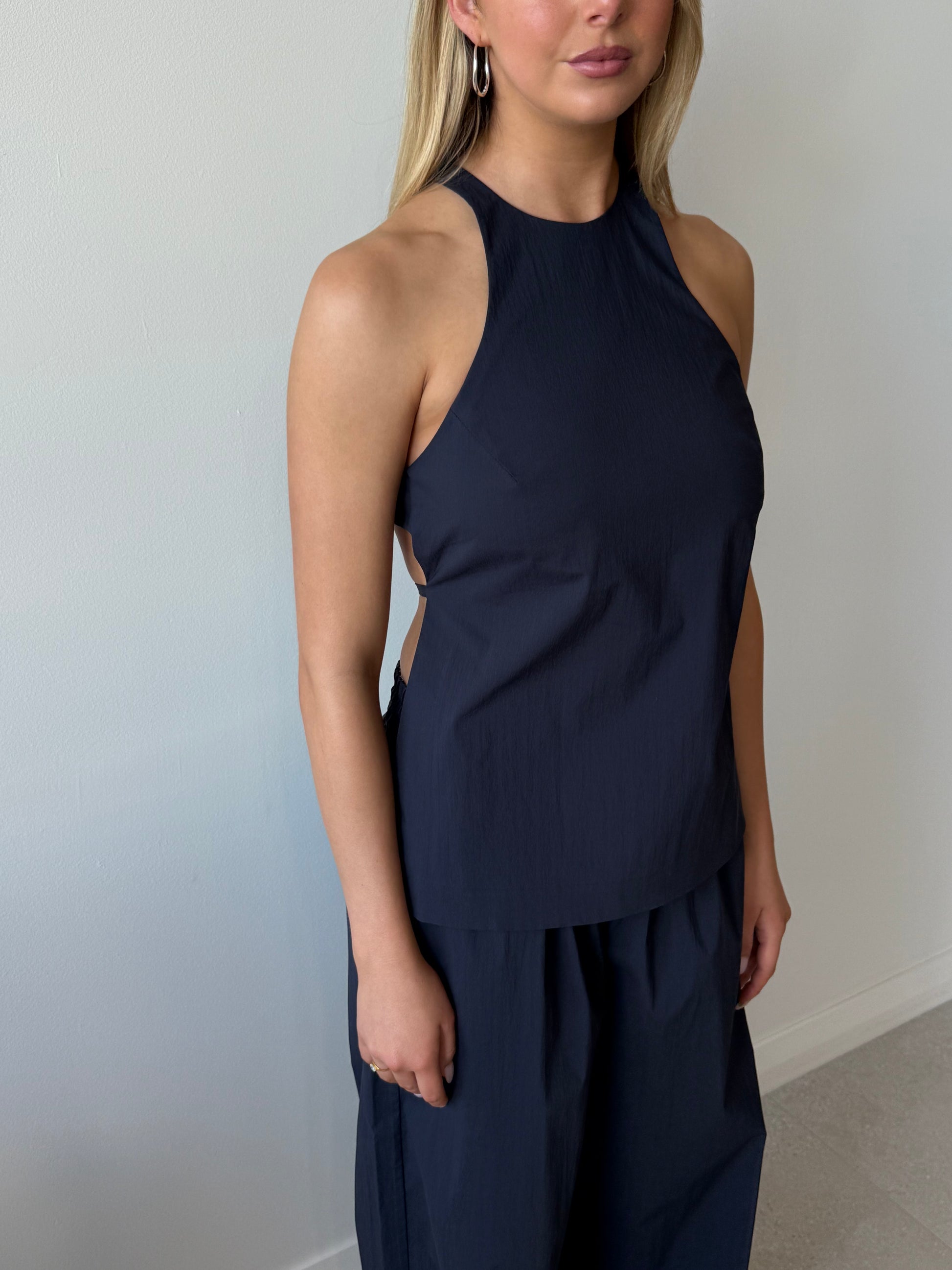 RACERBACK TOP DARK INK