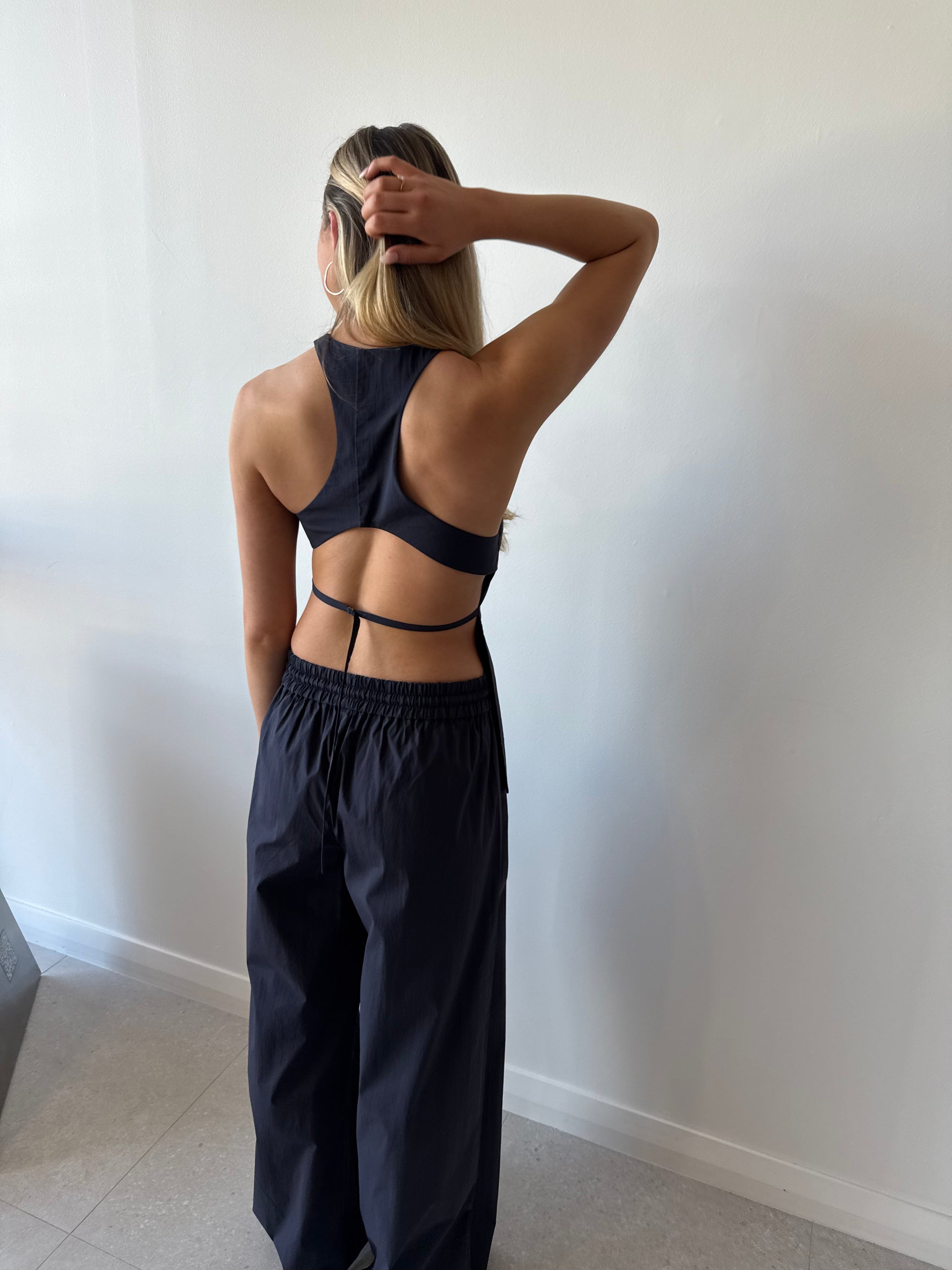 RACERBACK TOP DARK INK