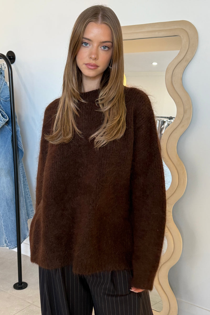 SCOTT CREW NECK COCOA BROWN - MR MITTENS