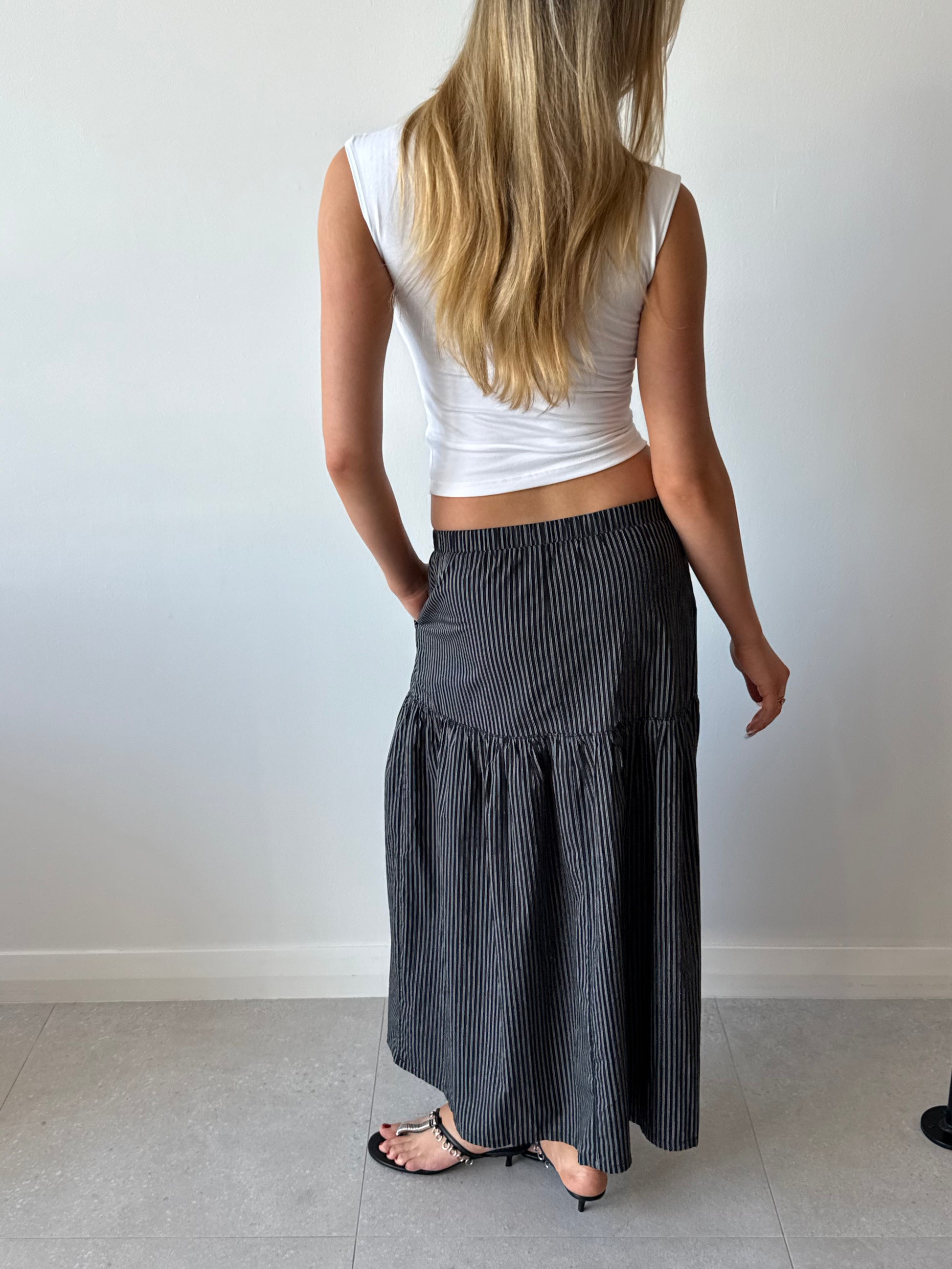 ELANOR MUSCLE TEE WHITE