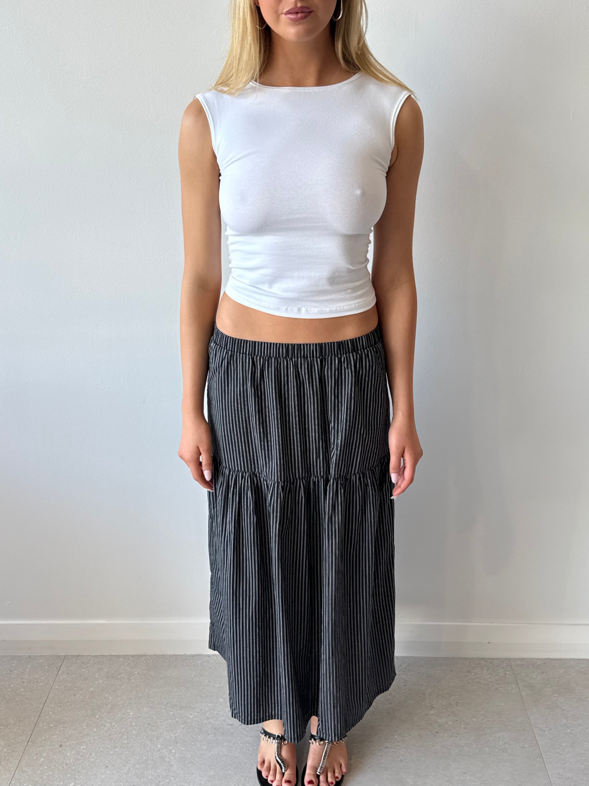 ELANOR MUSCLE TEE WHITE