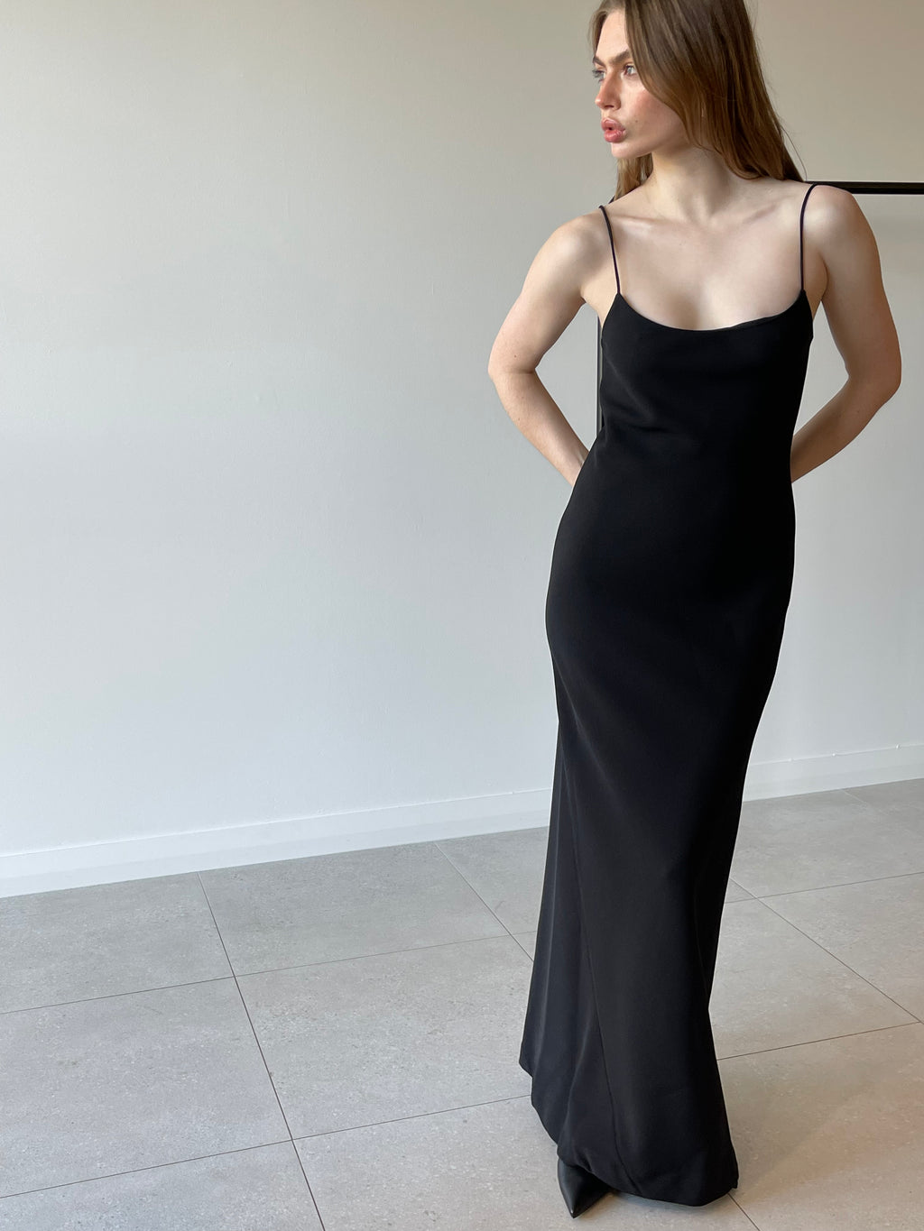 IZOLA MAXI DRESS BLACK