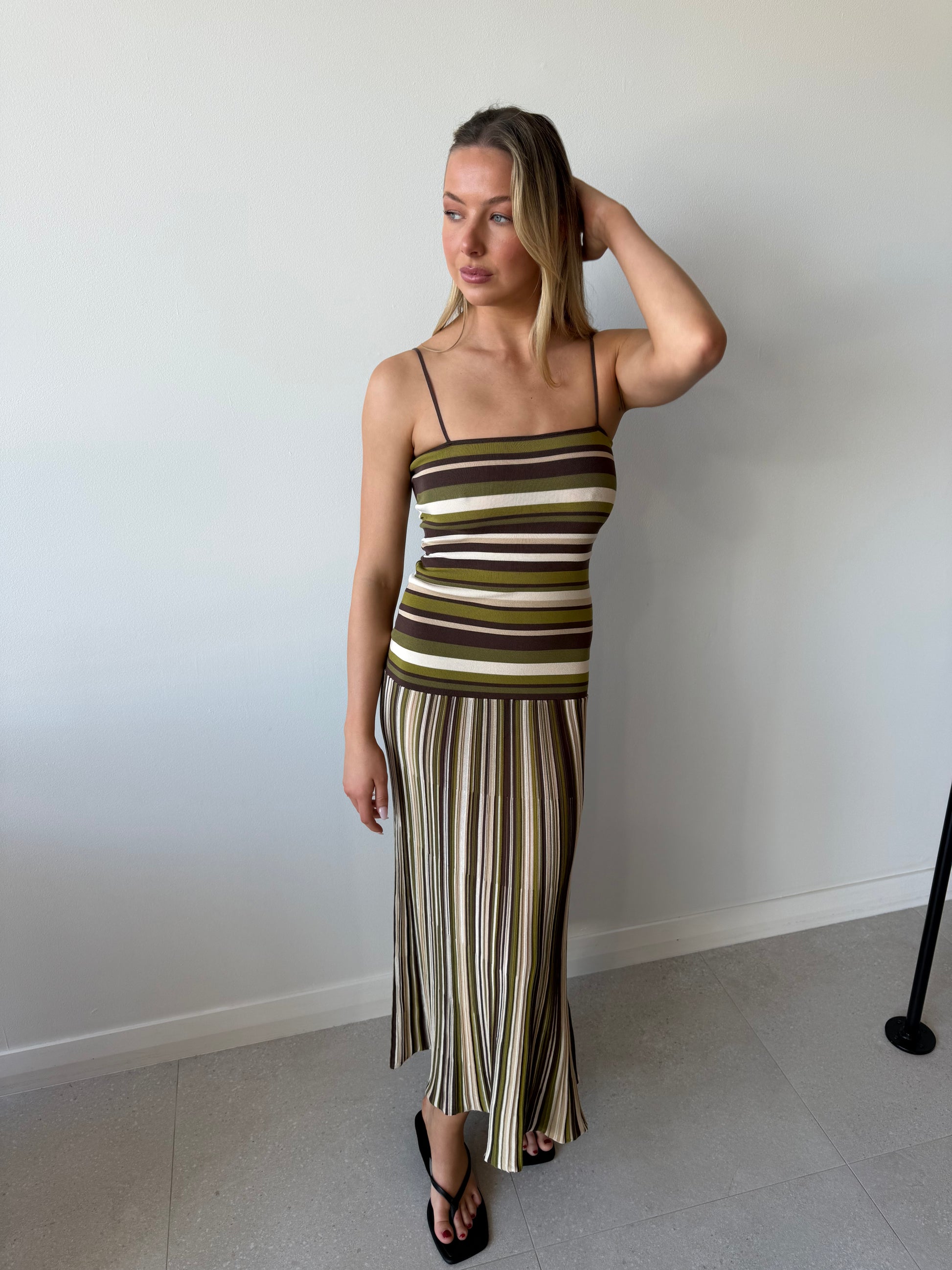 ESSENIA KNIT DRESS ESPRESSO PINE