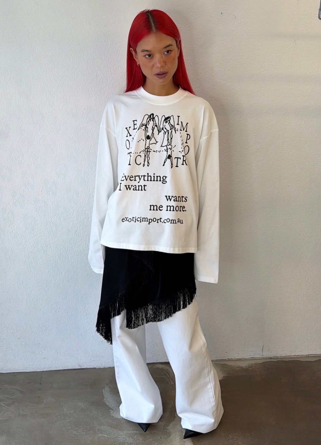 EVERYTHING I WANT LONG SLEEVE T-SHIRT WHITE/BLACK