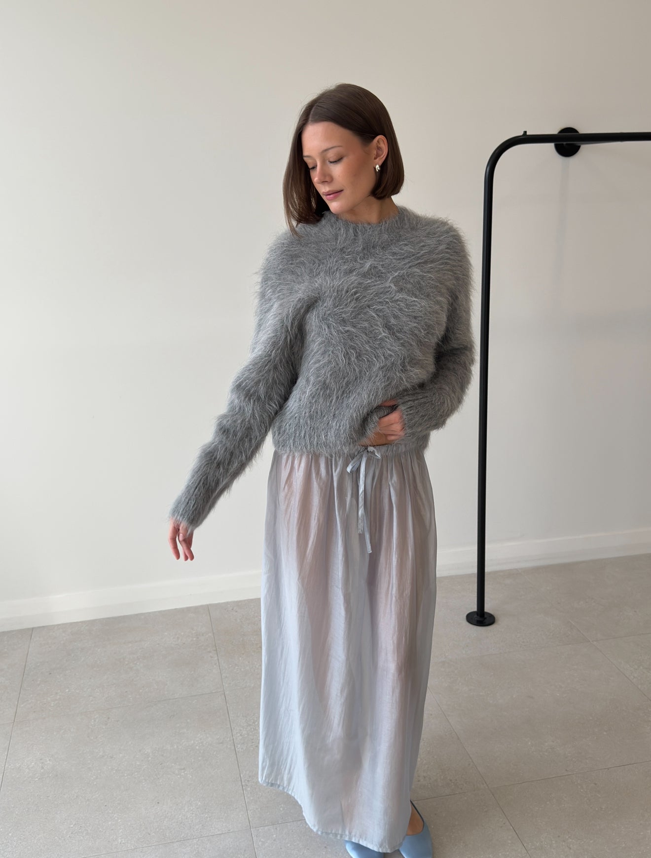 ALPACA SWEATER SOFT GREY