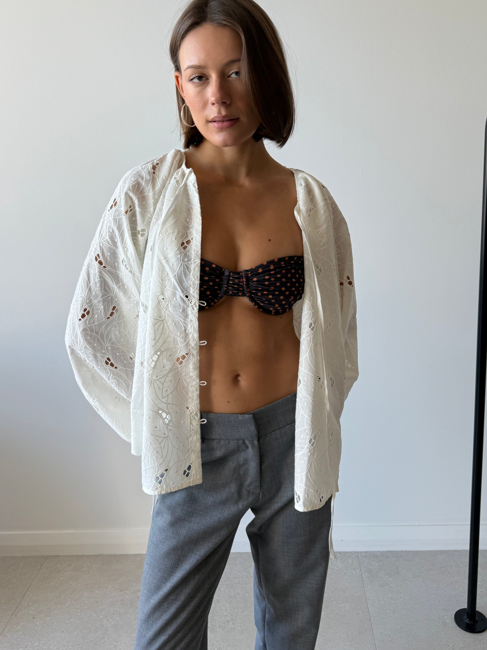 THORA BLOUSE BIRGITTA BRODERIE ANGLAISE WHITE