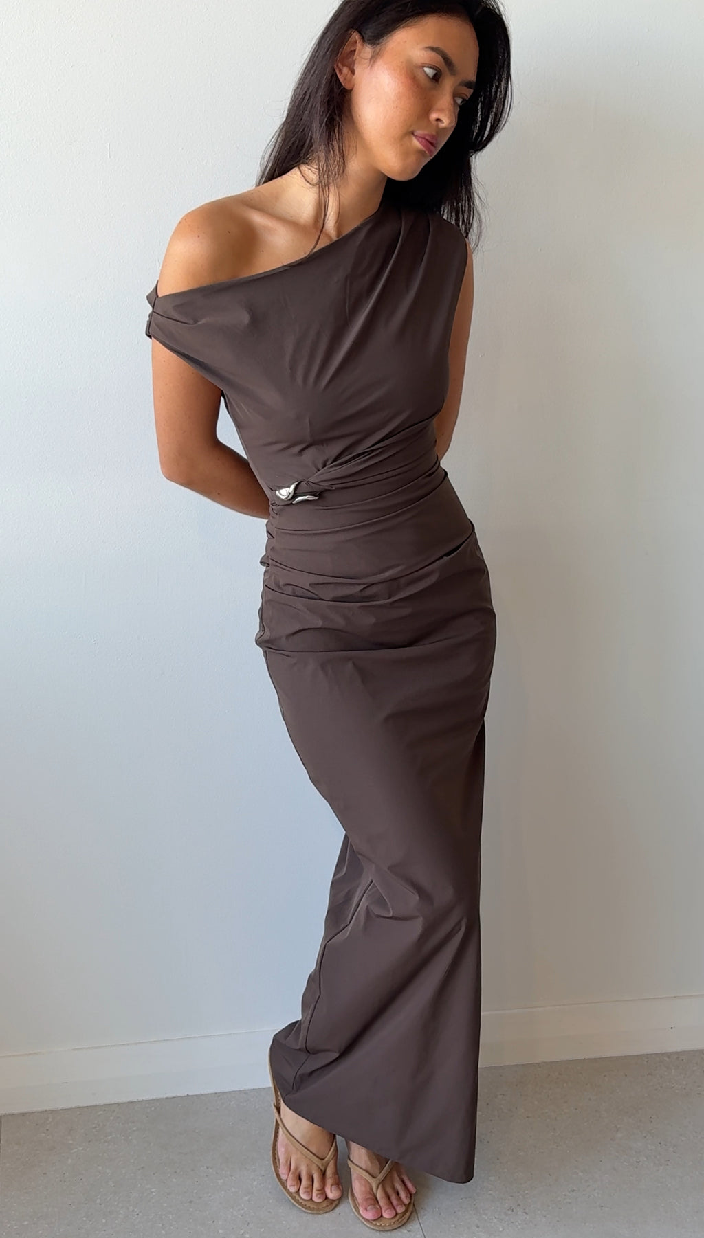 SOL OFF SHOULDER GOWN MOCHA