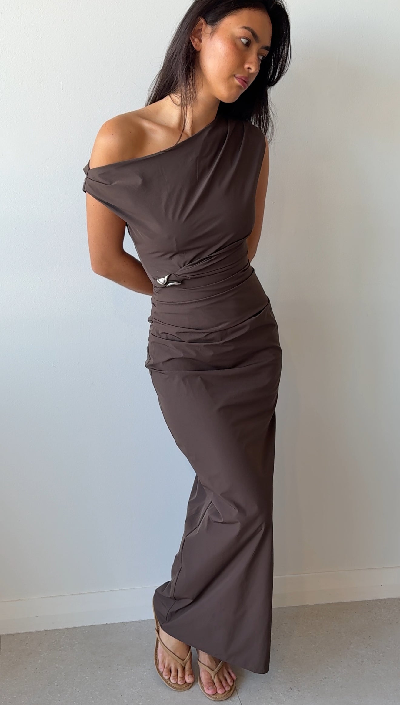 SOL OFF SHOULDER GOWN MOCHA