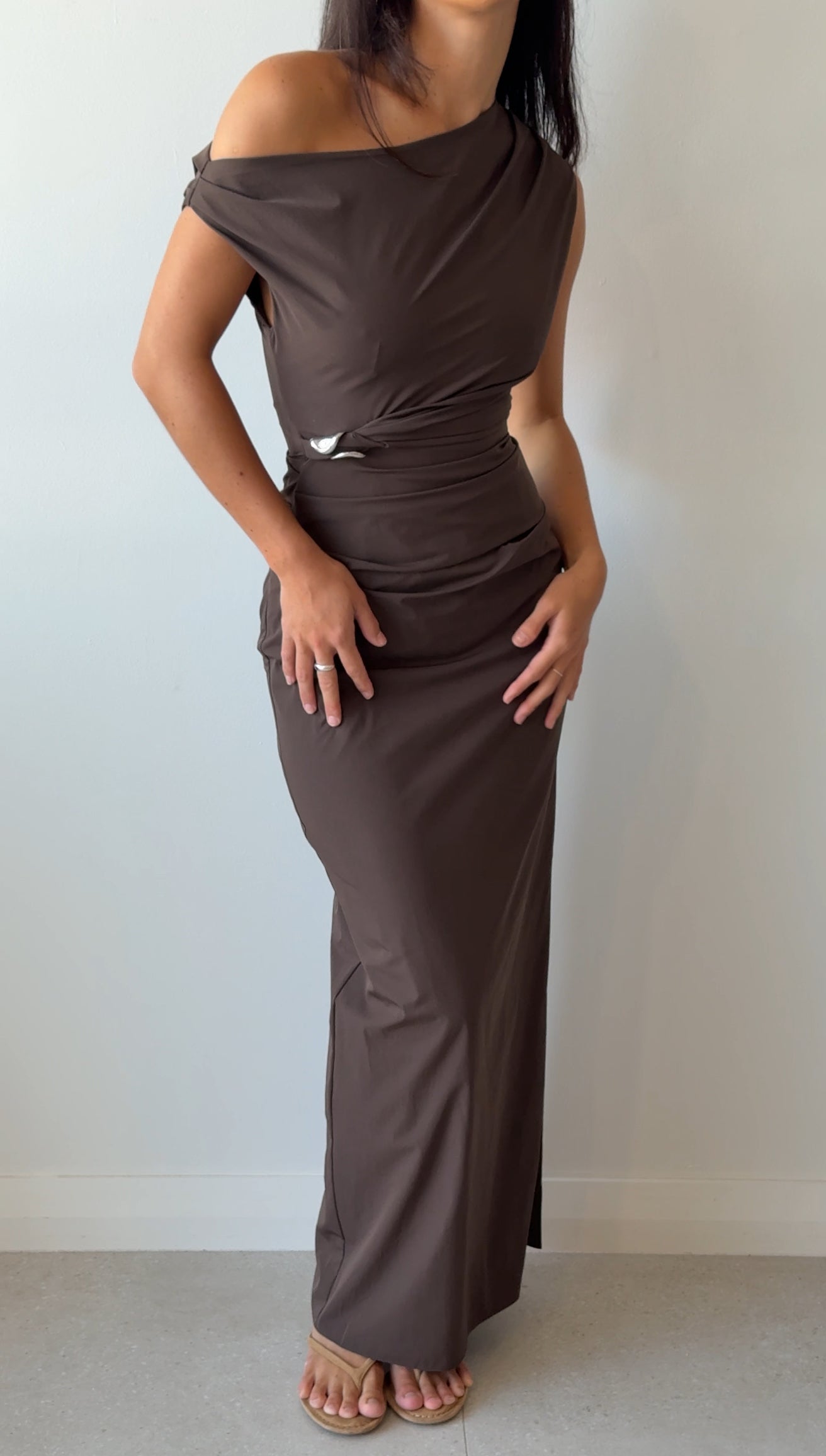 SOL OFF SHOULDER GOWN MOCHA