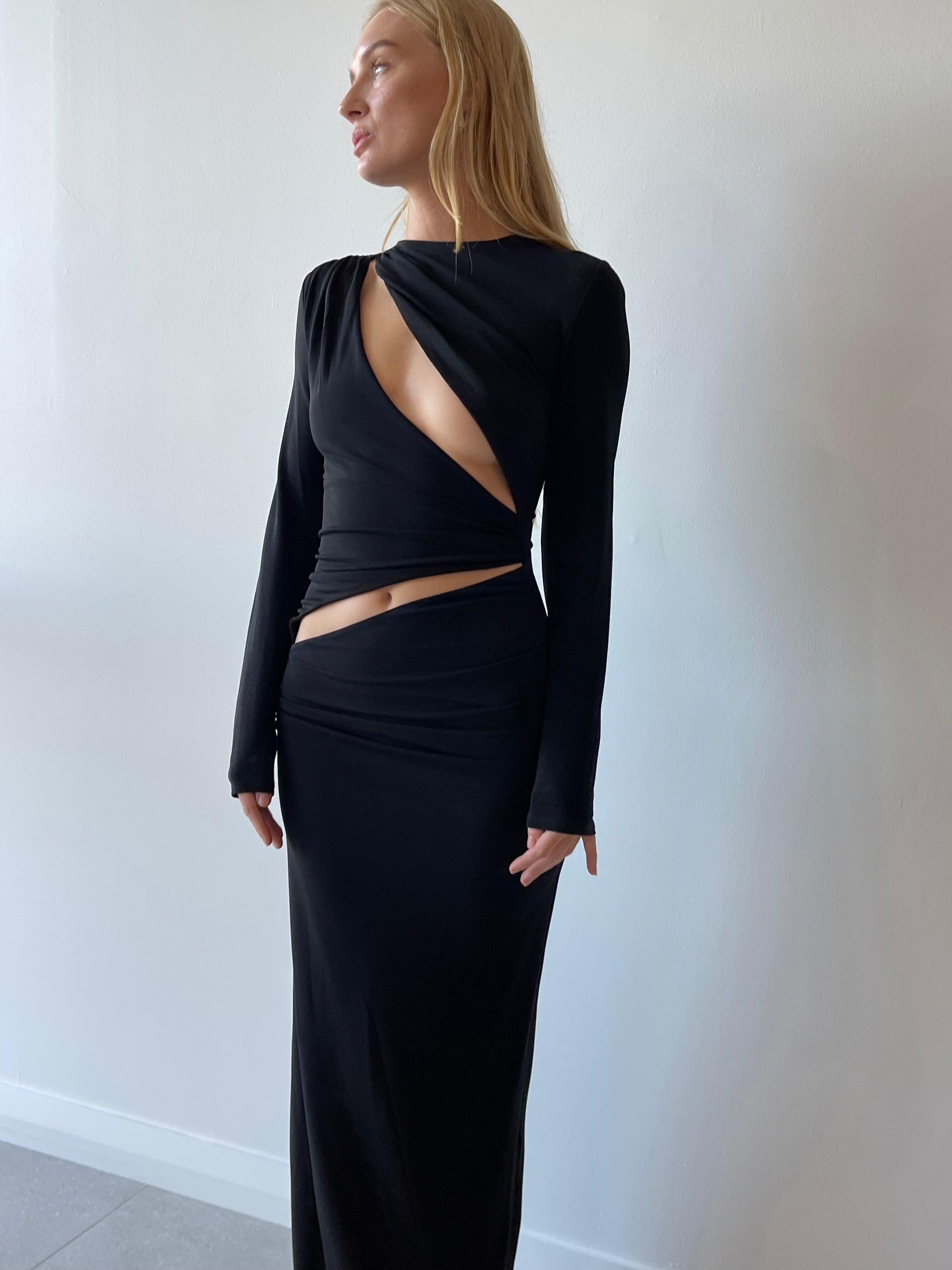 CUTS BOTH WAYS MAXI DRESS BLACK
