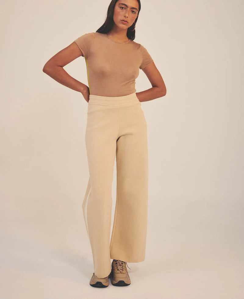 SHEER ESSENTIALS BABY TEE NATURAL