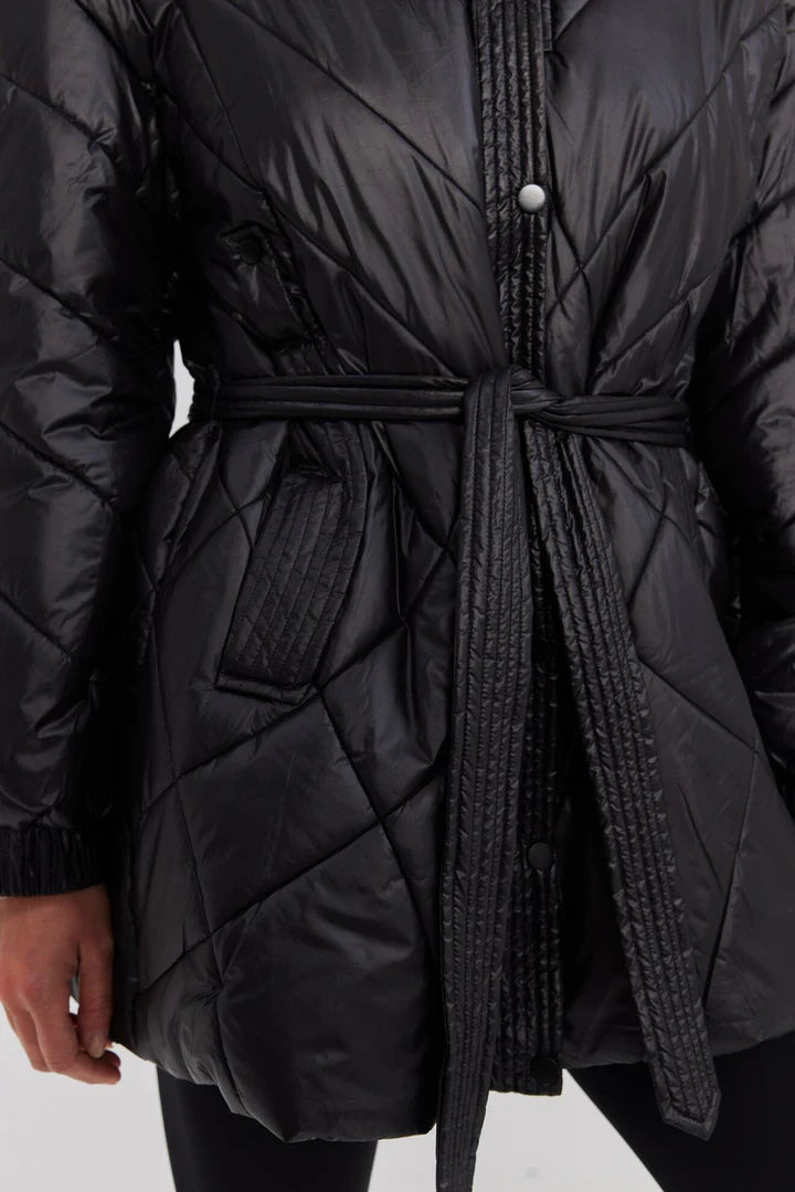 NOVA MIDLINE PUFFER BLACK