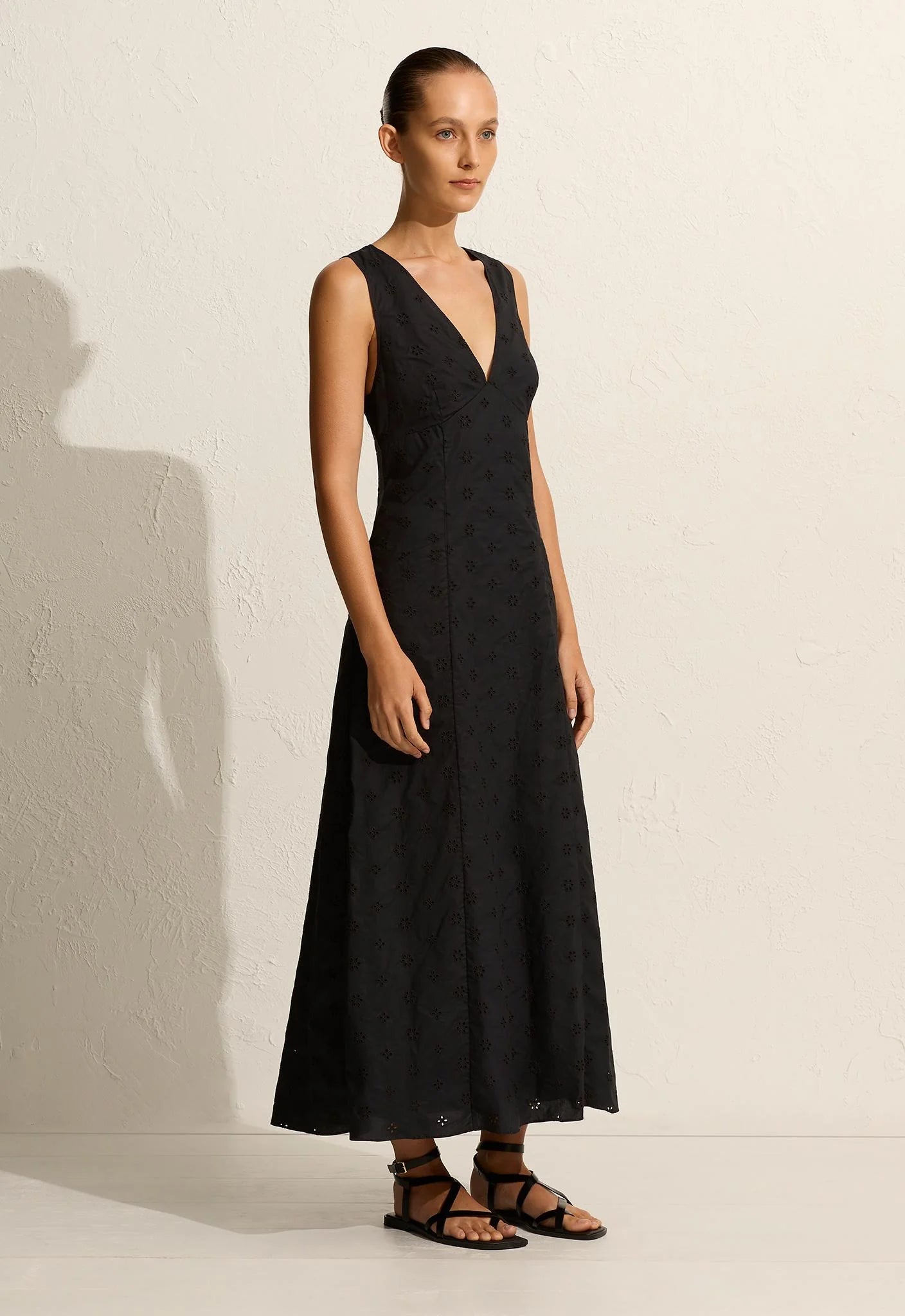BRODERIE PLUNGE DRESS BLACK