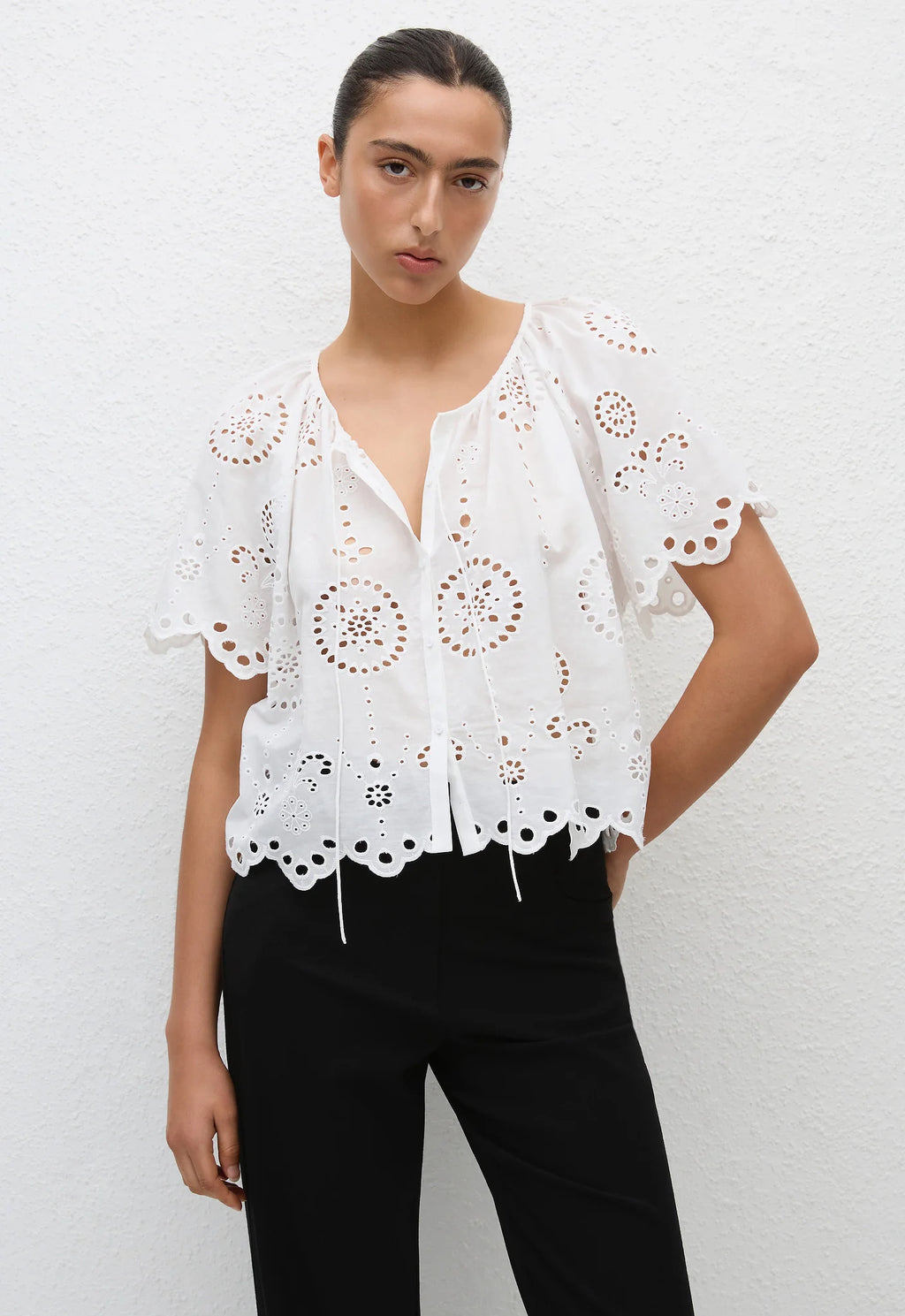 BRODERIE BLOUSE WHITE