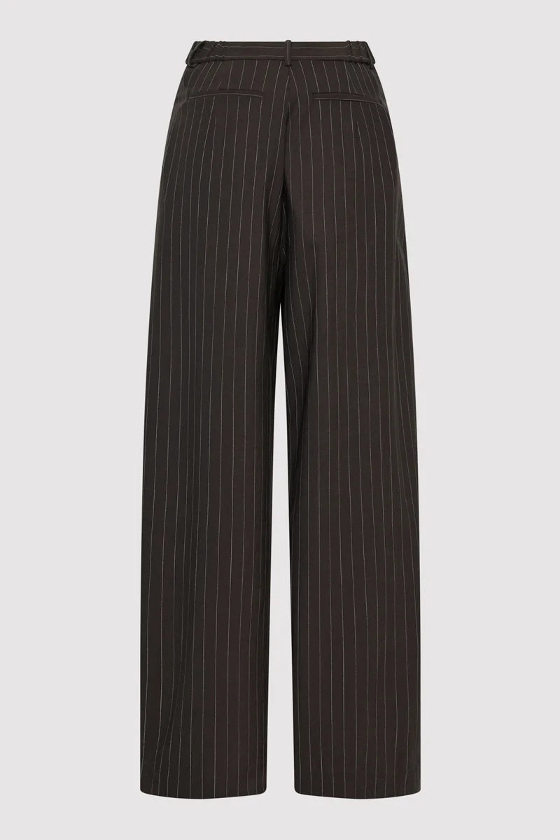 WOOL PINSTRIPE TAPERED PANTS MAHOGANY STRIPE