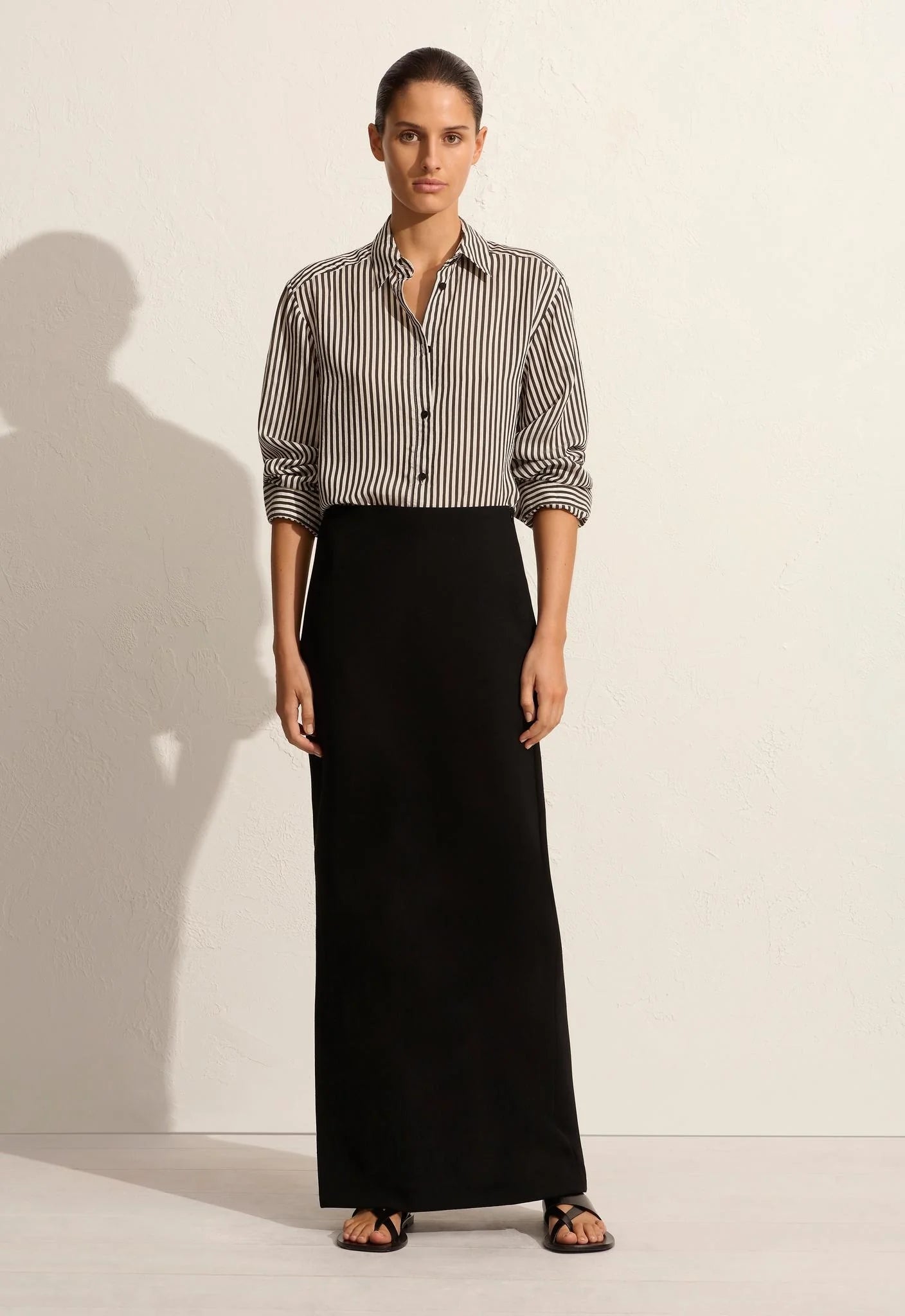 CREPE COLUMN SKIRT BLACK