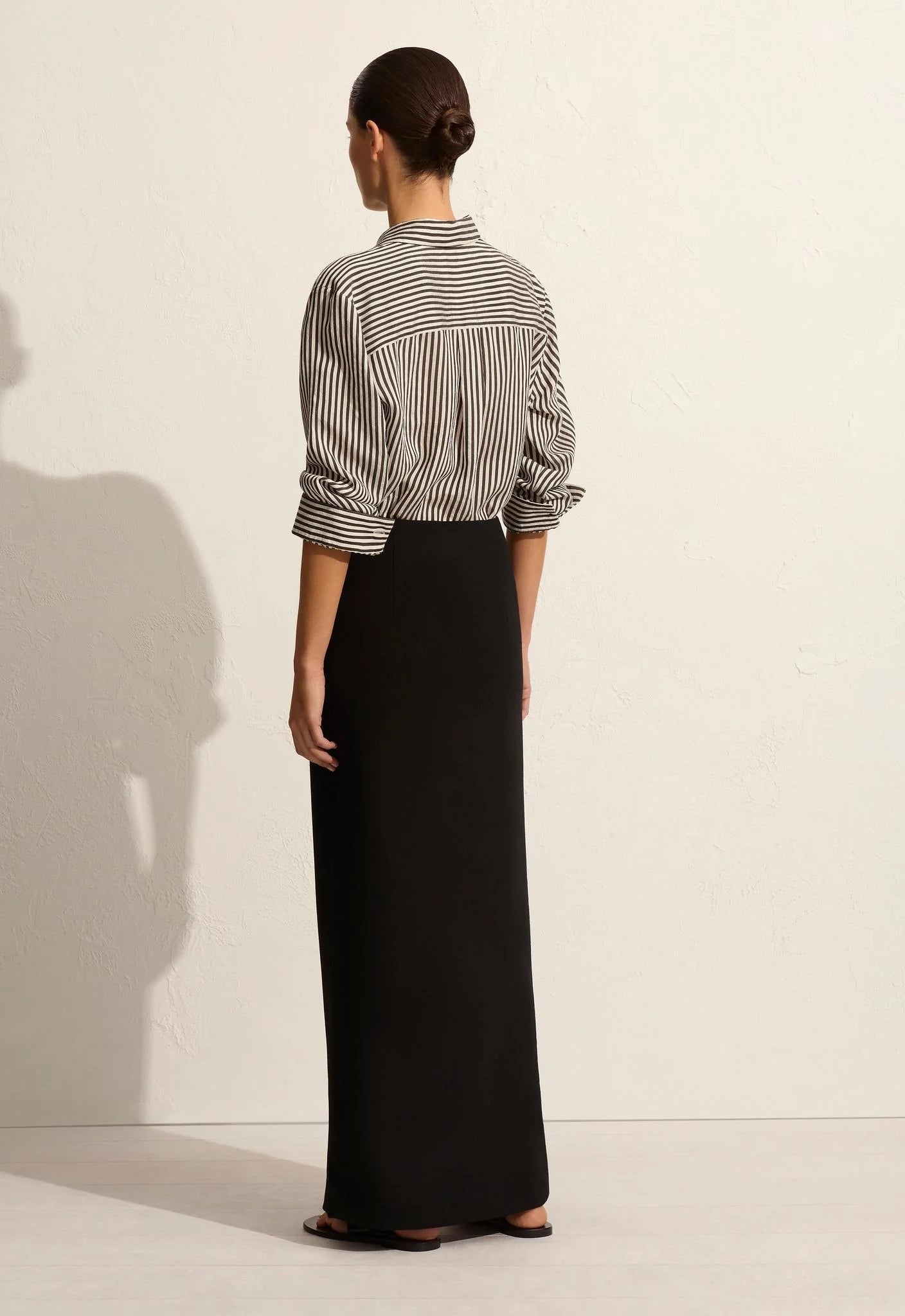 CREPE COLUMN SKIRT BLACK
