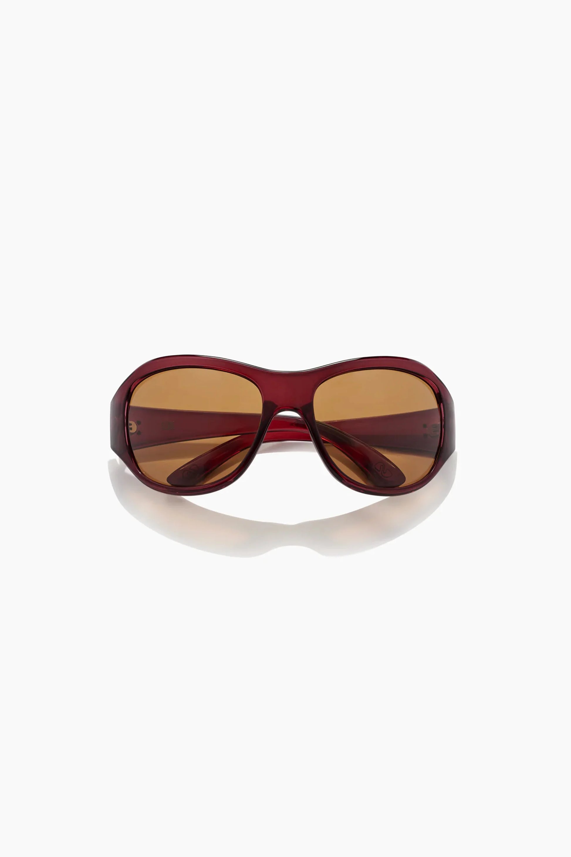SUNNY PINOT NOIR/HAZELNUT
