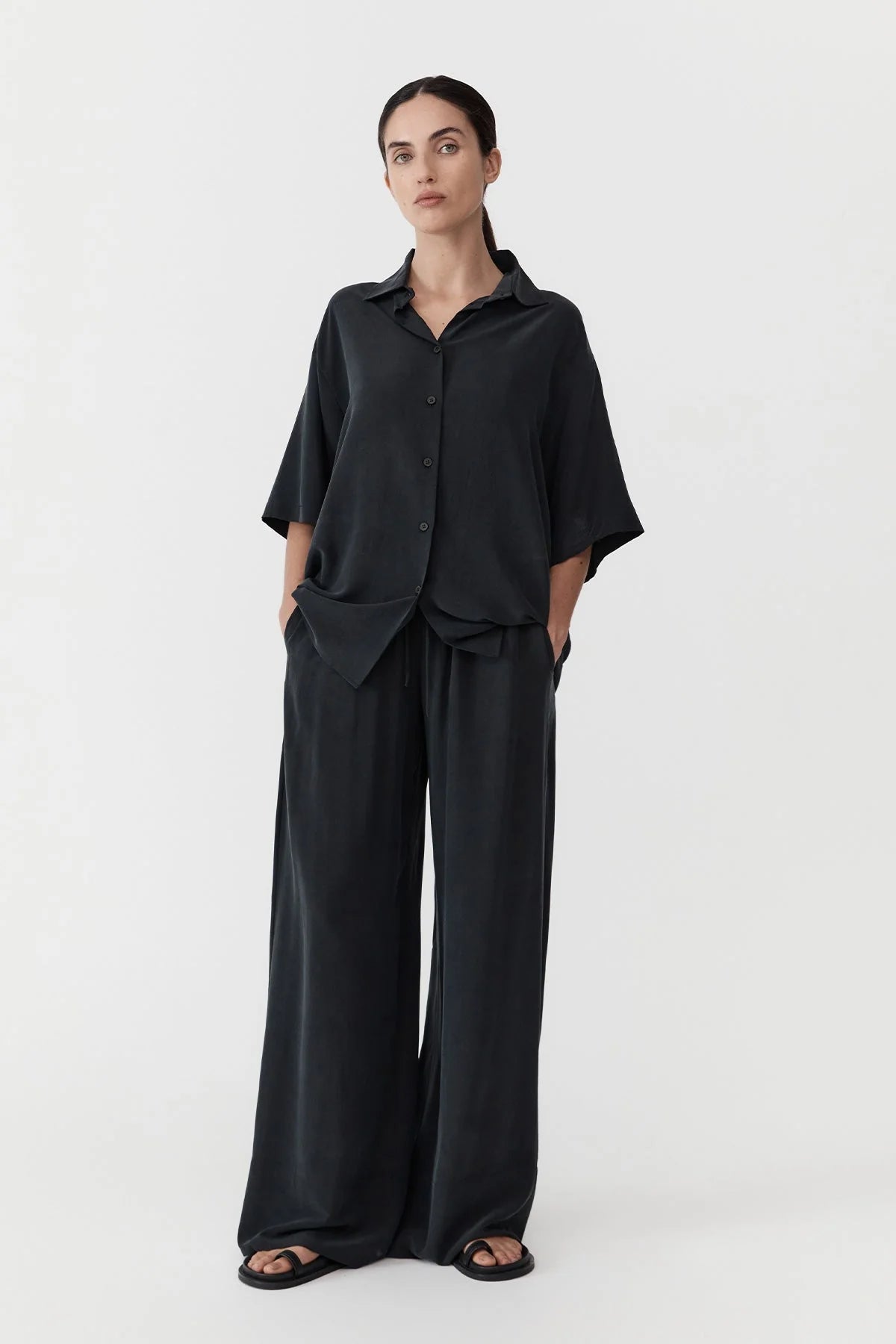 UNISEX SILK SHIRT WASHED BLACK