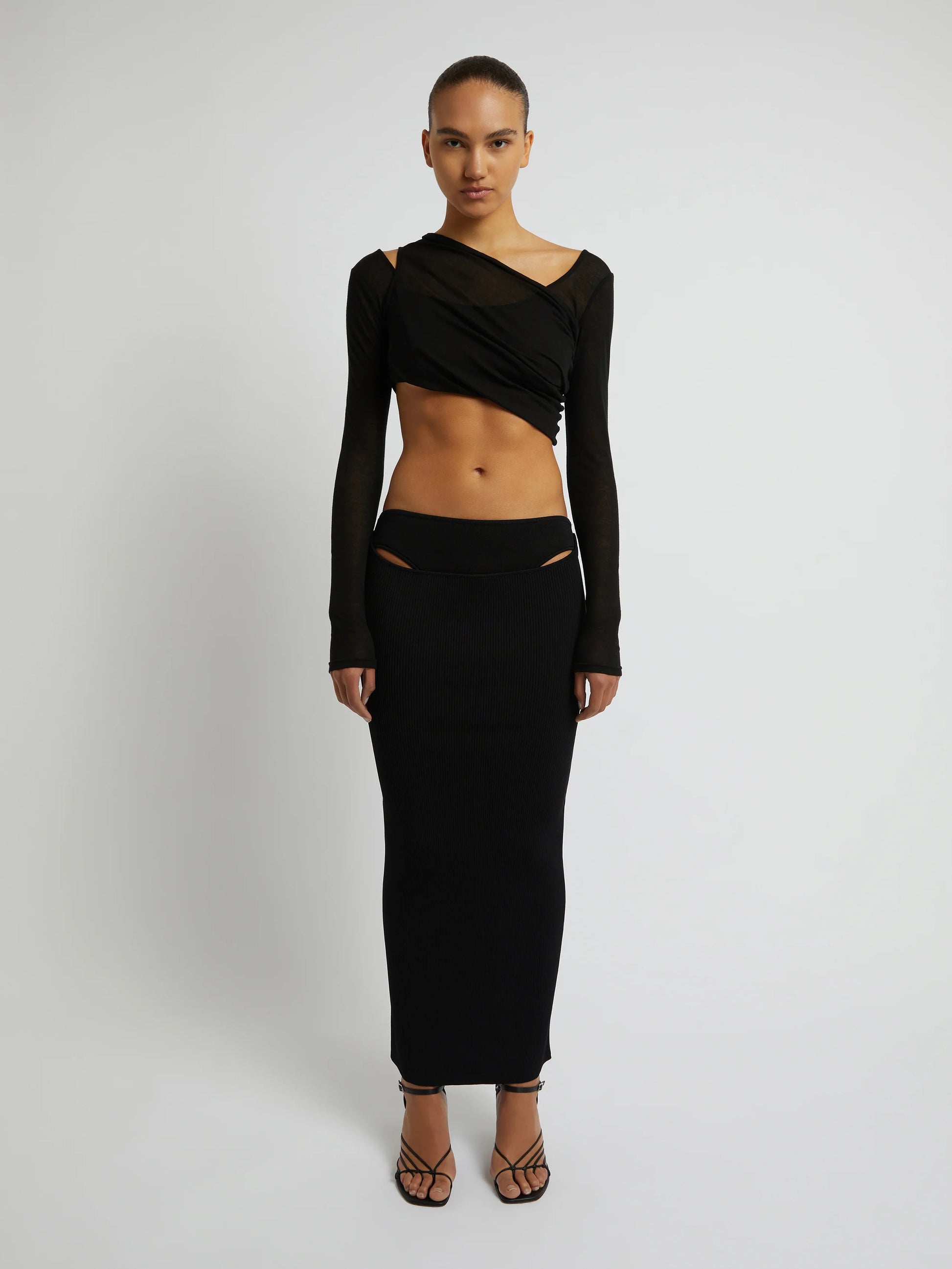 FOLDED CROP L/S TOP BLACK